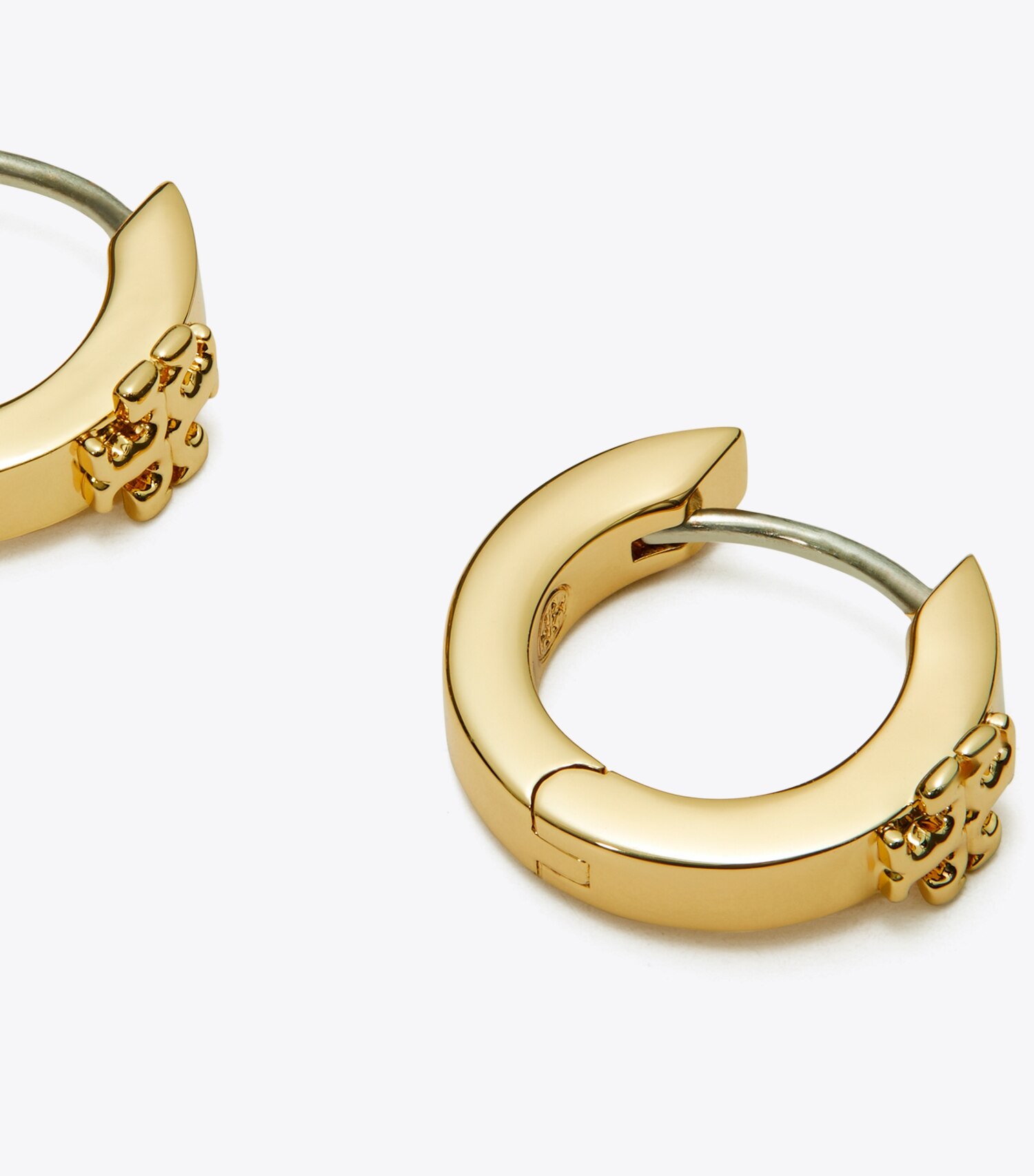 Kira Huggie Earring