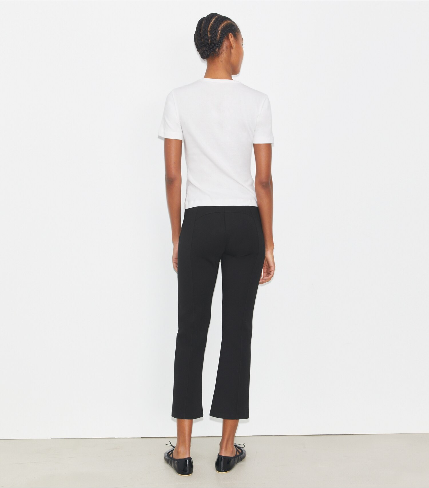 Flared Cropped Compression Pant