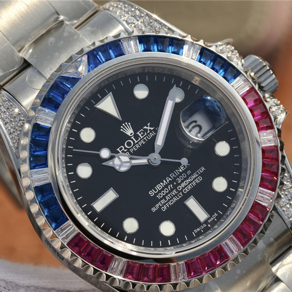 Rolex SUBMARINER SILVER BLUE / RED DIAMOND 40MM