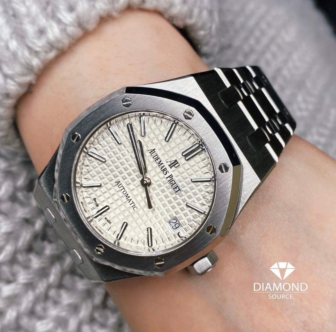 Audemars Piguet Royal Oak Selfwinding 34mm Womens 77350ST.OO.1261ST.01