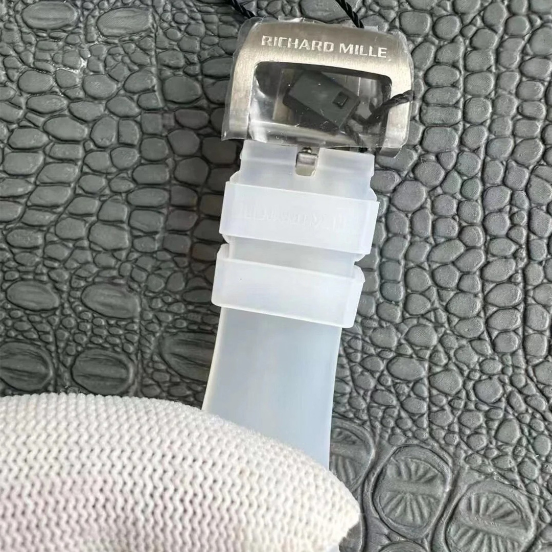 RM 12-01 white & blue