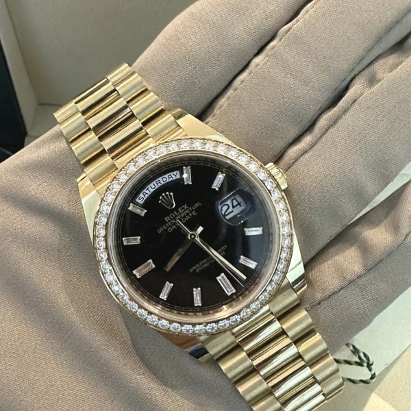 RLX Day-Date 40mm Black Diamond Dial and Diamond Bezel Yellow Gold President Bracelet  228348RBR-0001