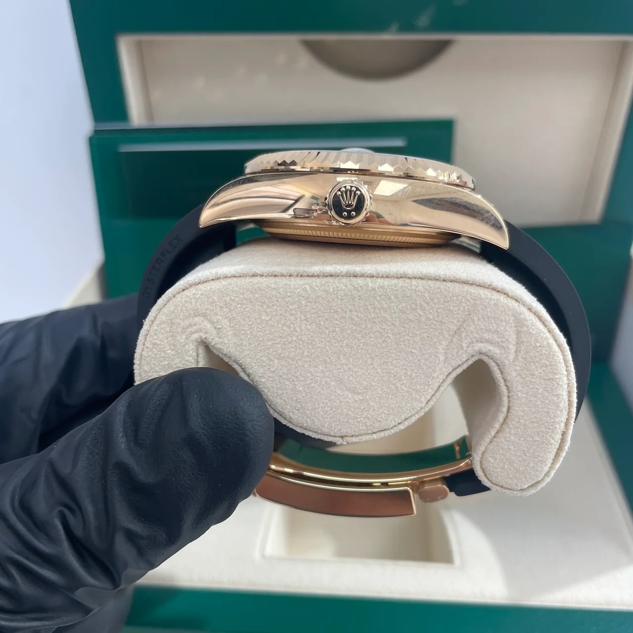 RLX  Sky-Dweller 42mm Yellow Gold White Dial Oysterflex - 336238