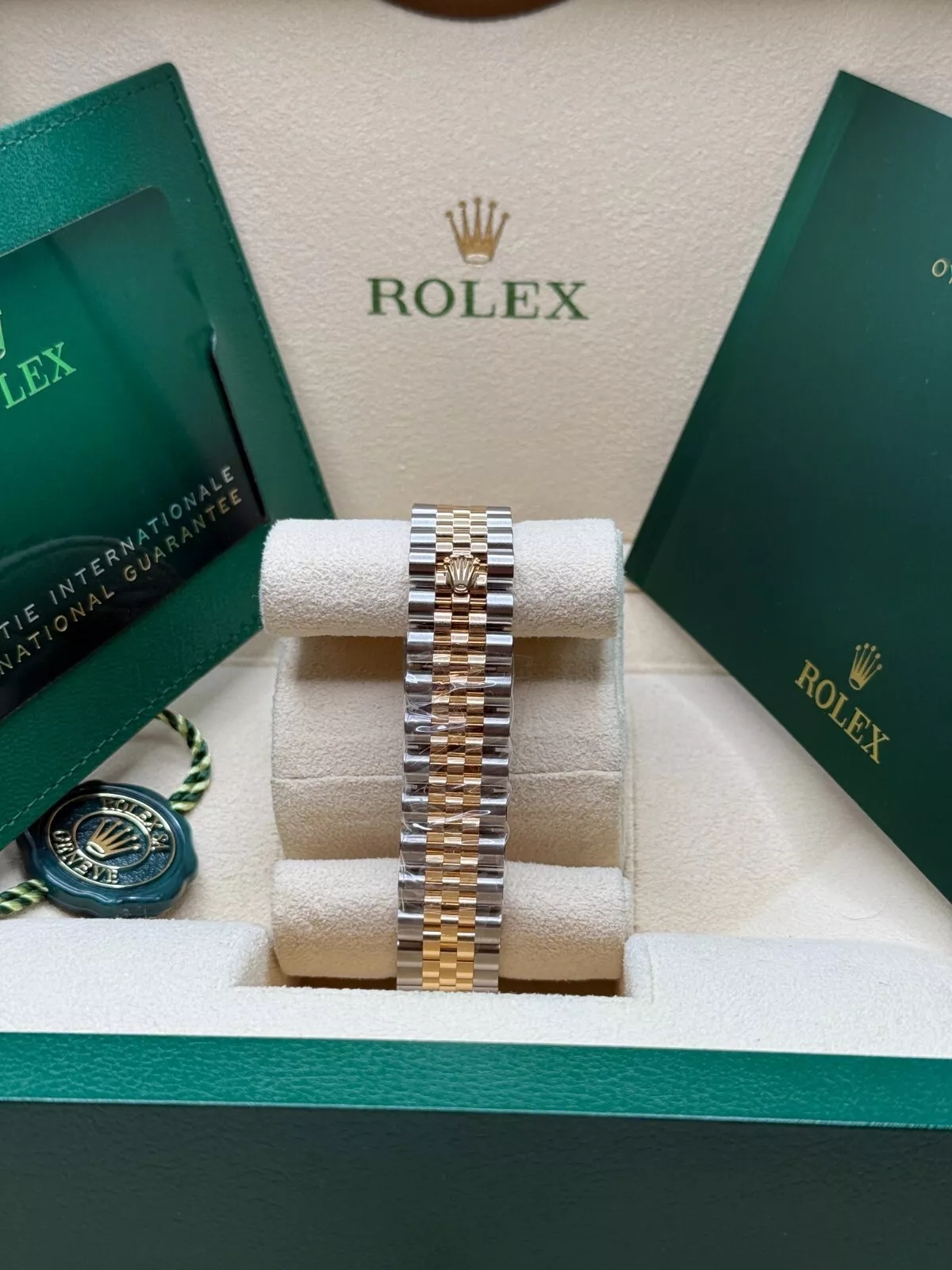 RLX Datejust m278273-0025/0026 31mm Champagne Dial Stainless Steel and Yellow Gold Oyster Watch