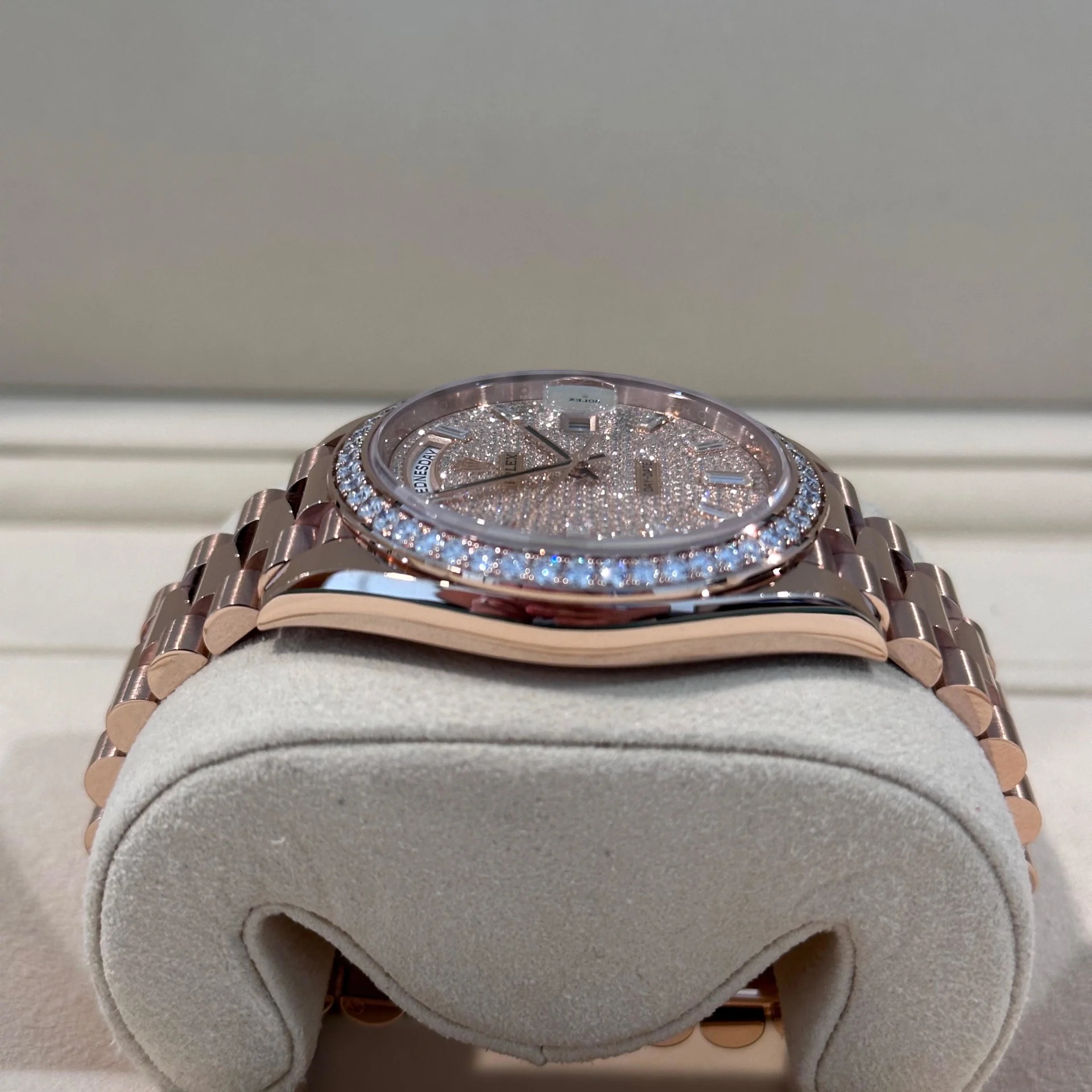 RLX  Day-Date 40mm Diamonds Paved Dial 228345rbr-0002