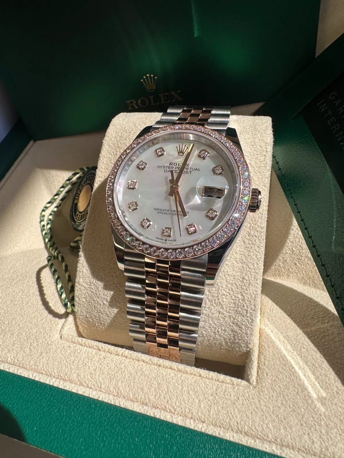 RLX  Datejust 36mm 126281 Mother-of-Pearl Dial Jubilee Bracelet