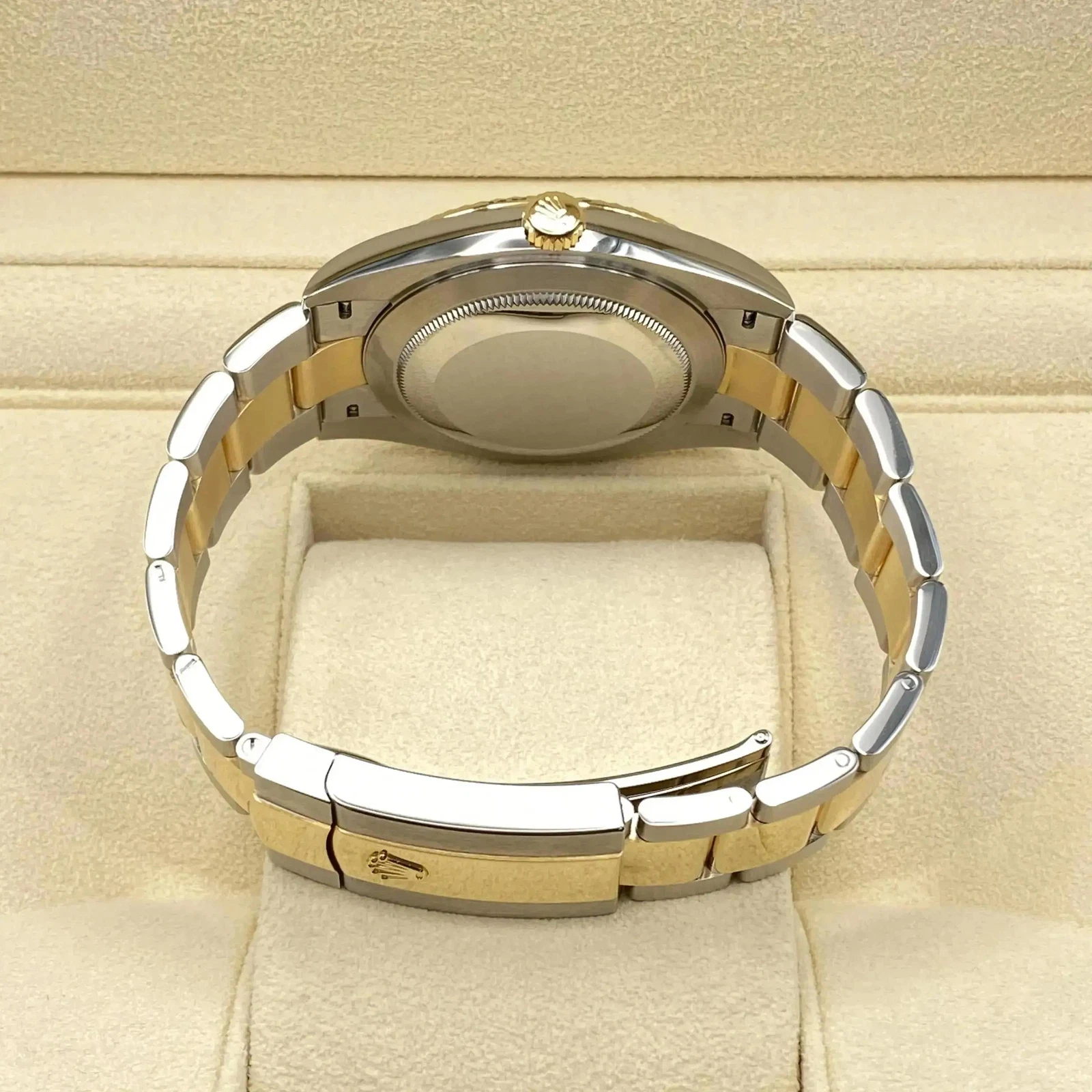 RLX  Datejust 36mm 126233 Custom Black Dial Jubilee Bracelet Watch