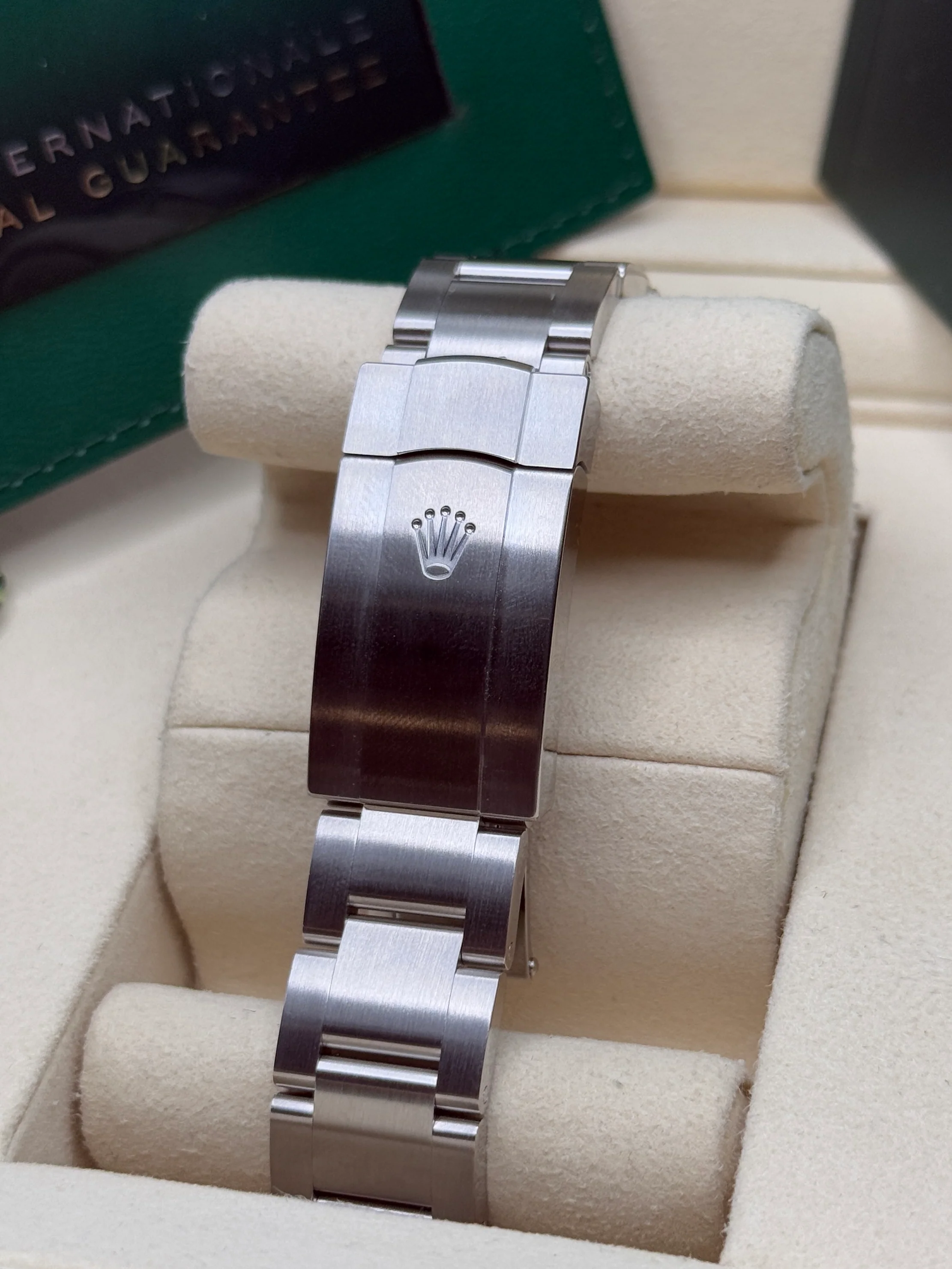 RLX Oyster Perpetual 41mm 124300-0001 Stainless Steel Silver Index Dial Watch