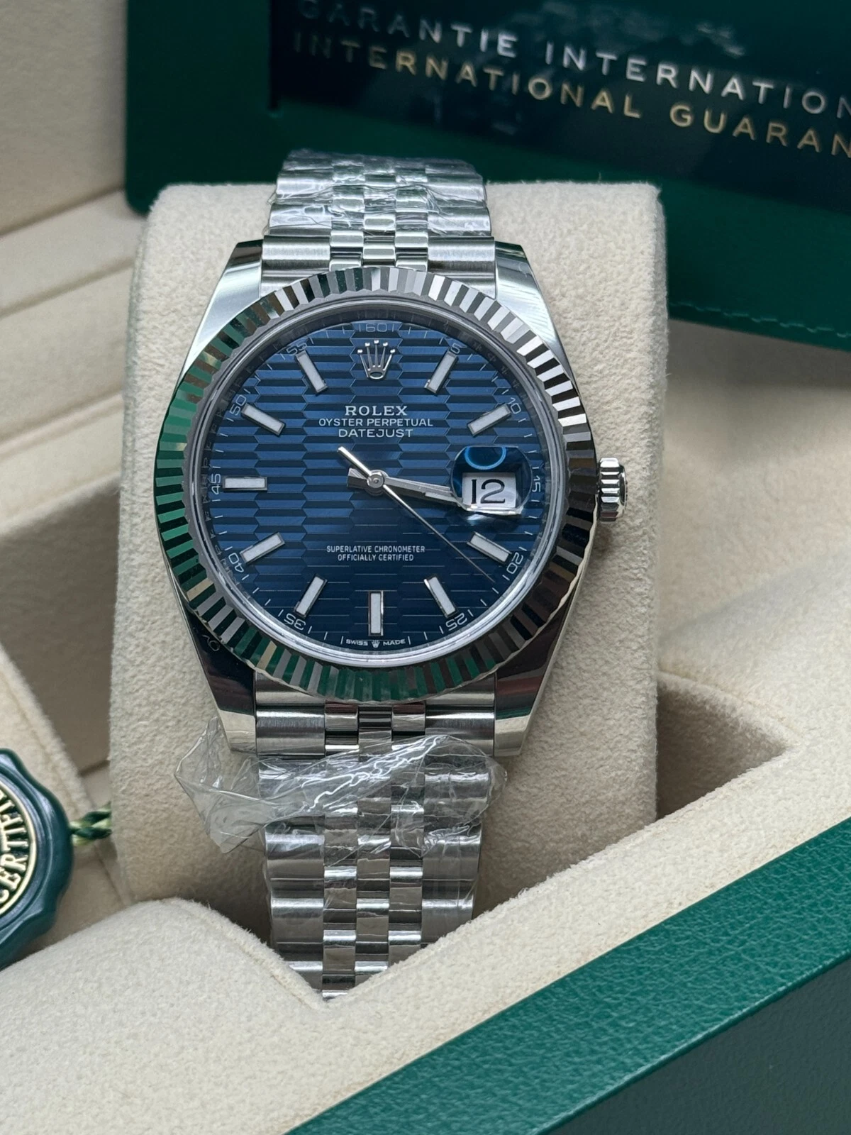 RLX  Datejust 41mm Blue Fluted Motif Index Dial Jubilee Bracelet Watch - 126334