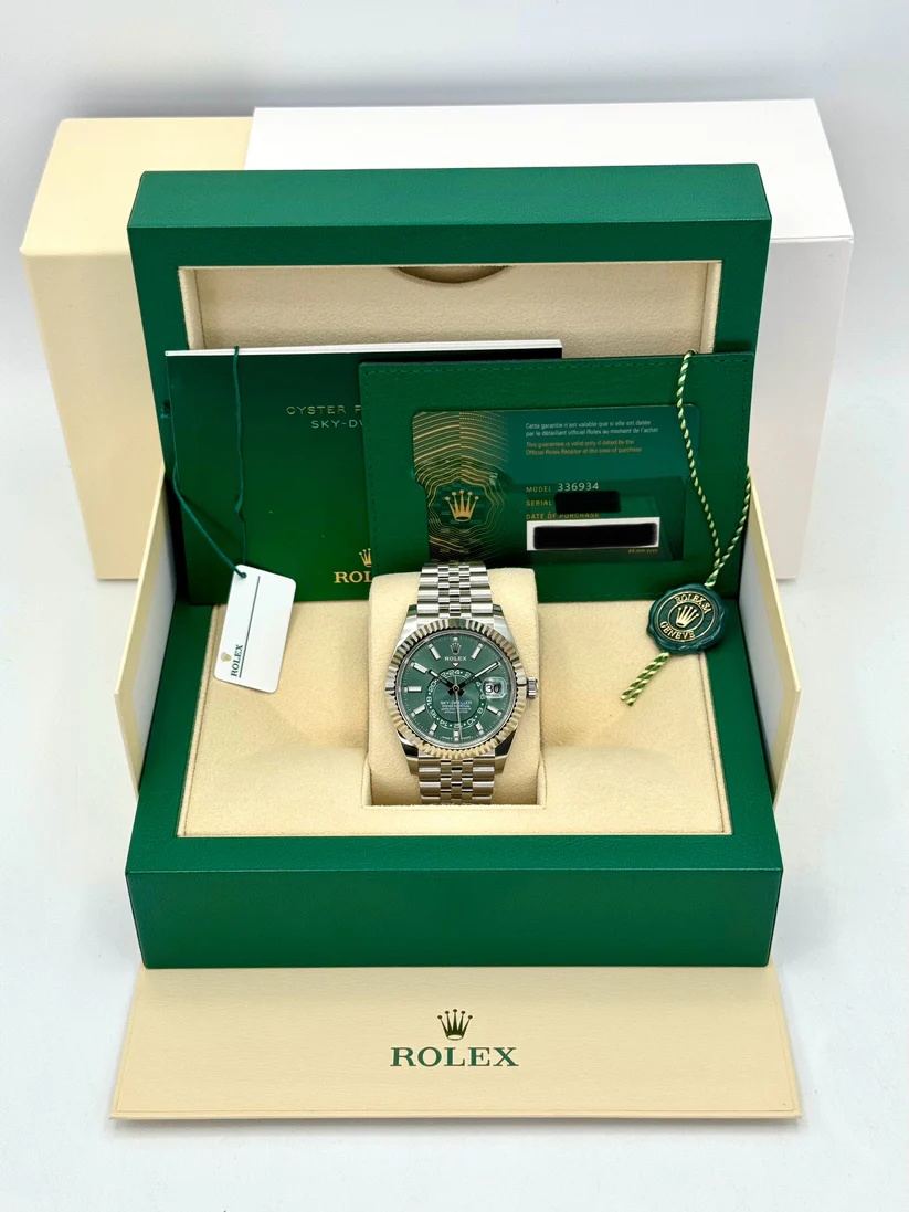 RLX  Sky-Dweller 42mm 336934-0001/0002 Stainless Steel Green Dial Oyster