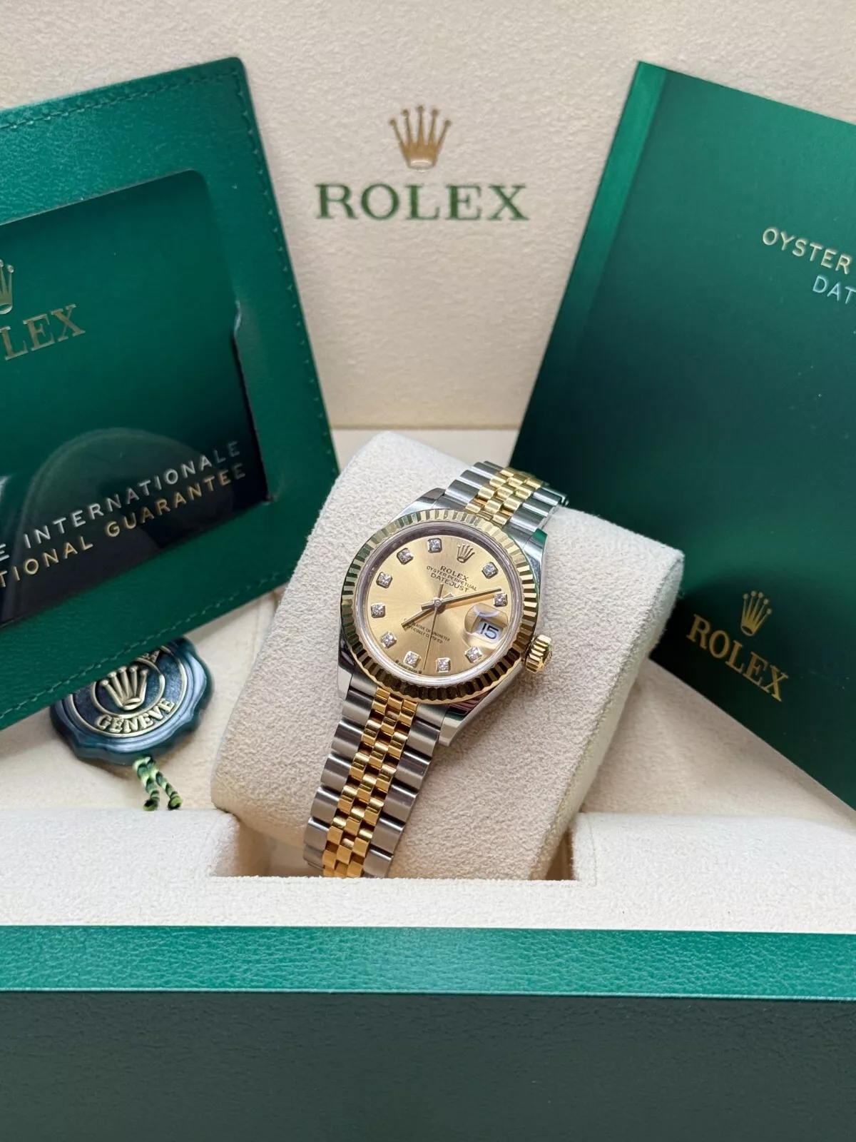 RLX Lady-Datejust 28mm 279173 Champagne Diamond Dial Oyster Bracelet