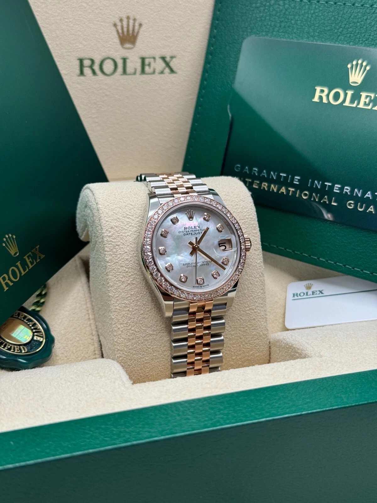 RLX Datejust m278381-0025/0026 Mother-of-Pearl Diamond 31mm Dial Diamond-Set Bezel and Oyster Bracelet Watch
