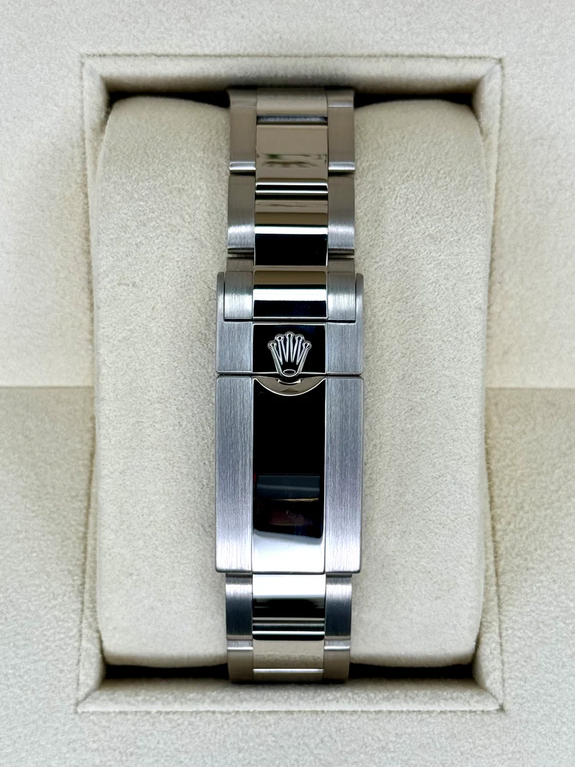 RLX  GMT-Master II 40mm 126719BLRO