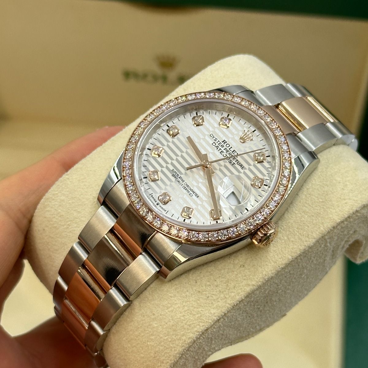 RLX  Datejust 36mm 126281 Silver Palm Index Dial Jubilee Bracelet