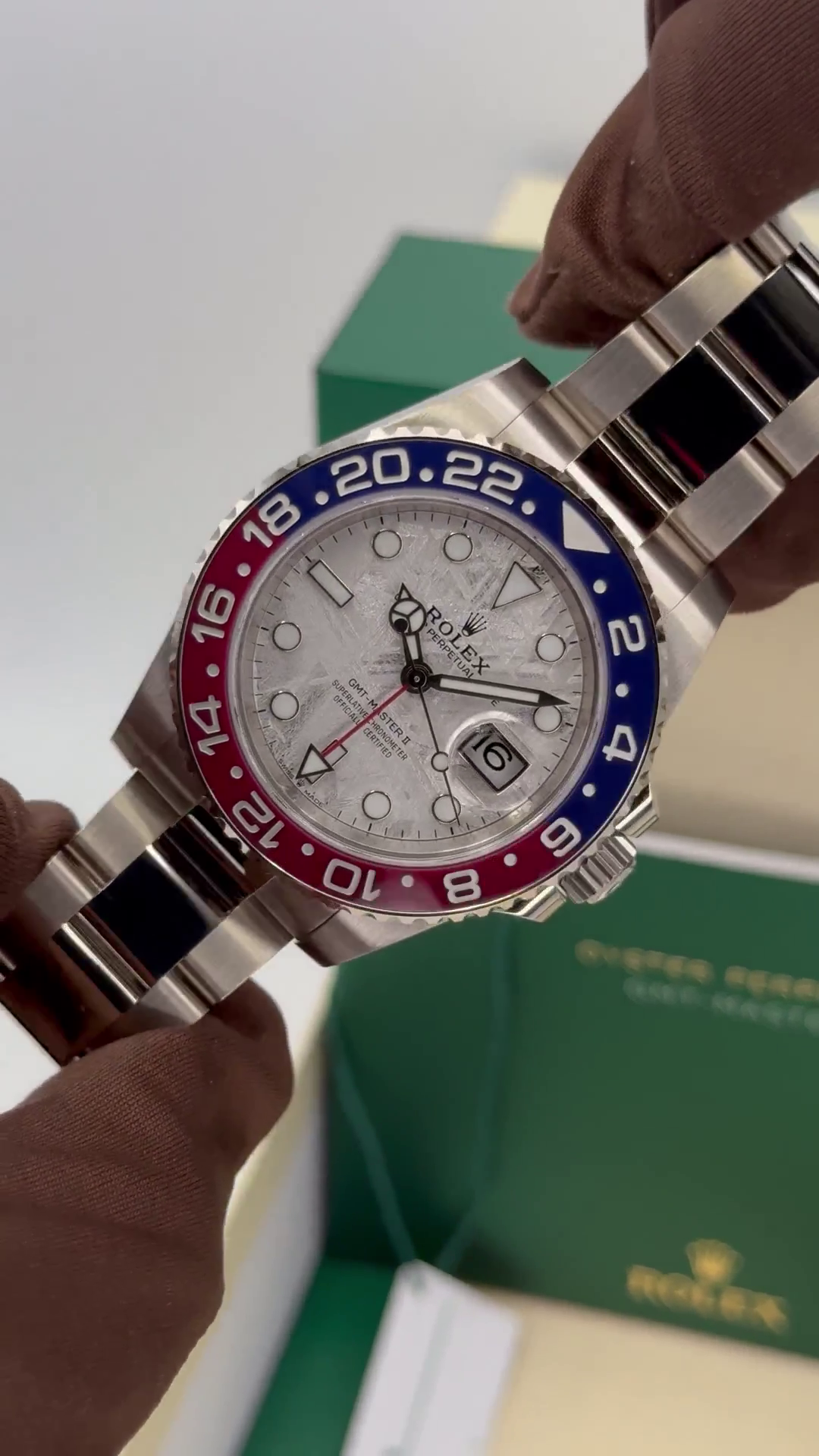 RLX GMT-Master II 40mm 126719BLRO-0002