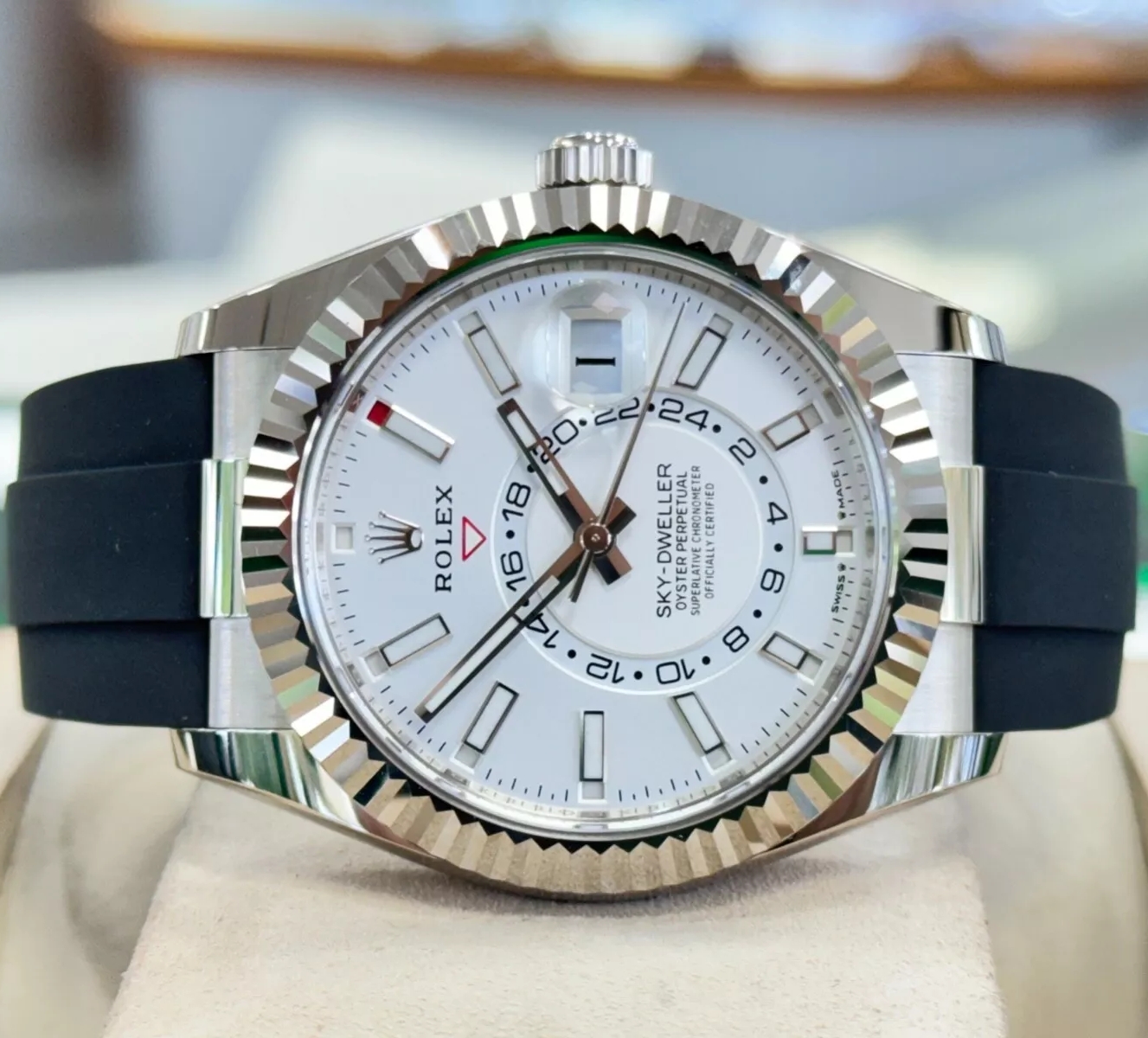 RLX Sky-Dweller 42mm White Gold White Dial Oysterflex - 336239