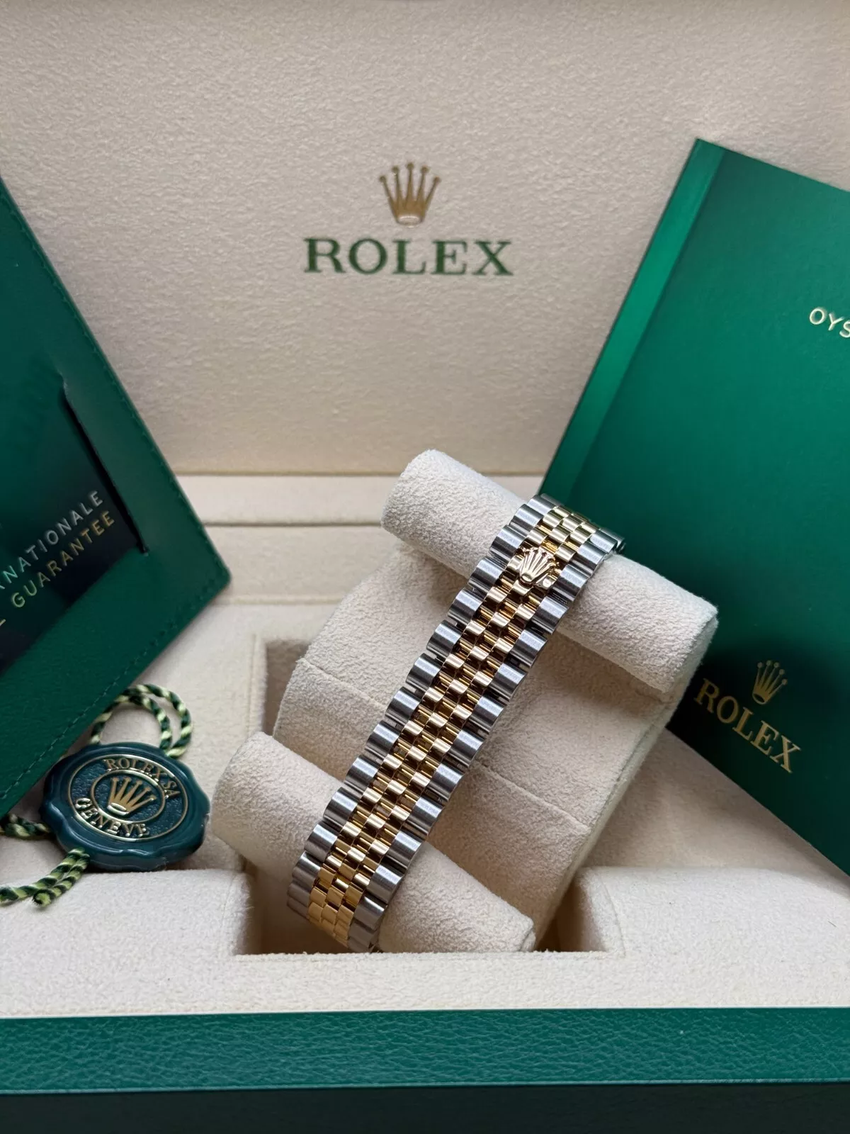 RLX Datejust m278243-0023/0024 31mm Black Mother-of-Pearl Dial Yellow Rolesor Oyster Watch