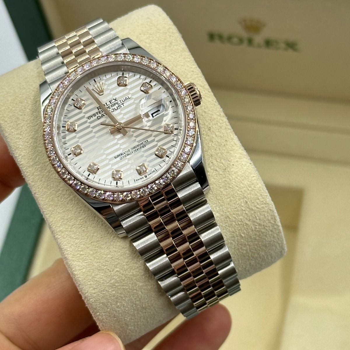 RLX  Datejust 36mm 126281 Silver Palm Index Dial Jubilee Bracelet
