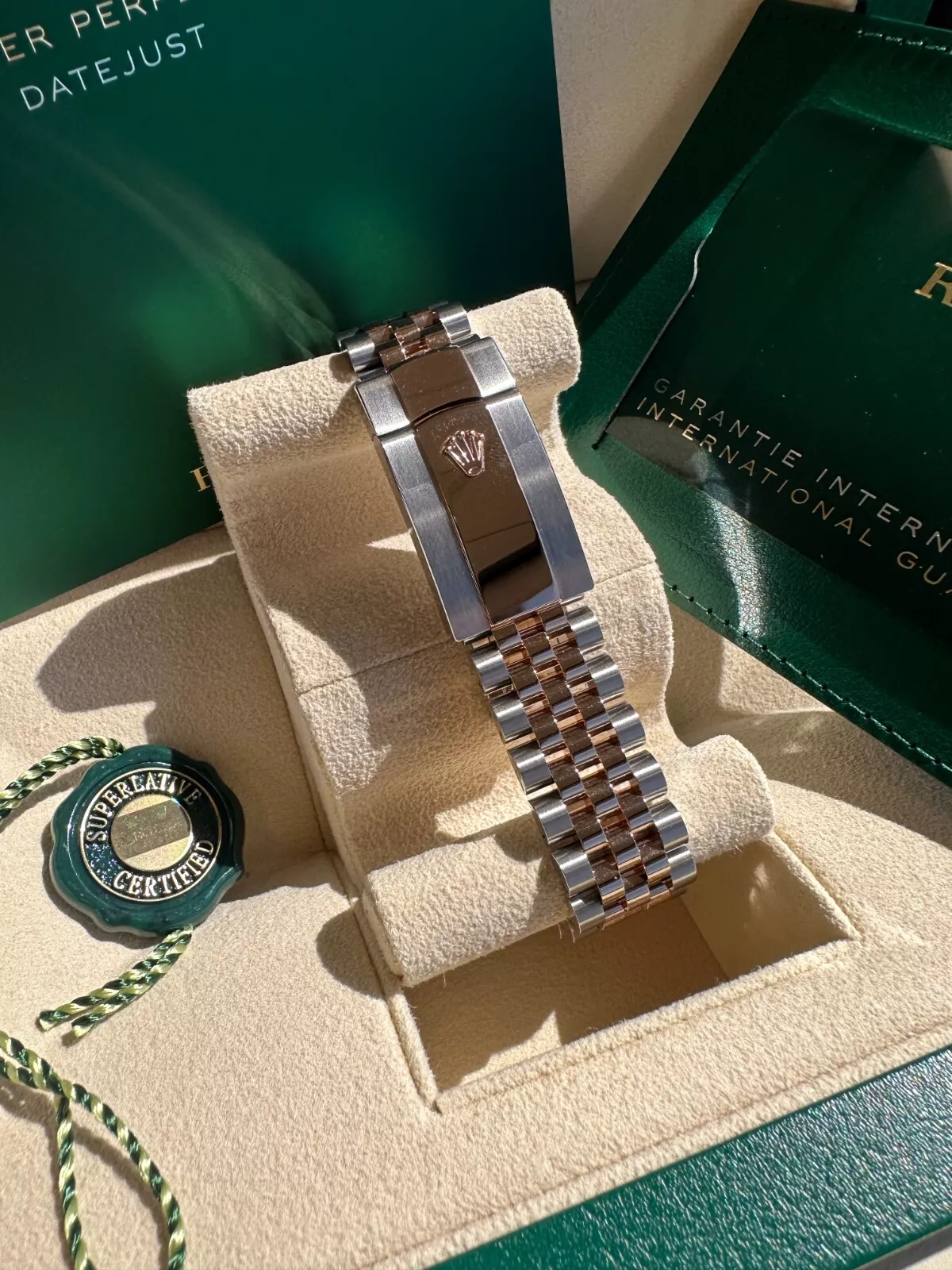 RLX  Datejust 36mm 126281 Mother-of-Pearl Dial Jubilee Bracelet