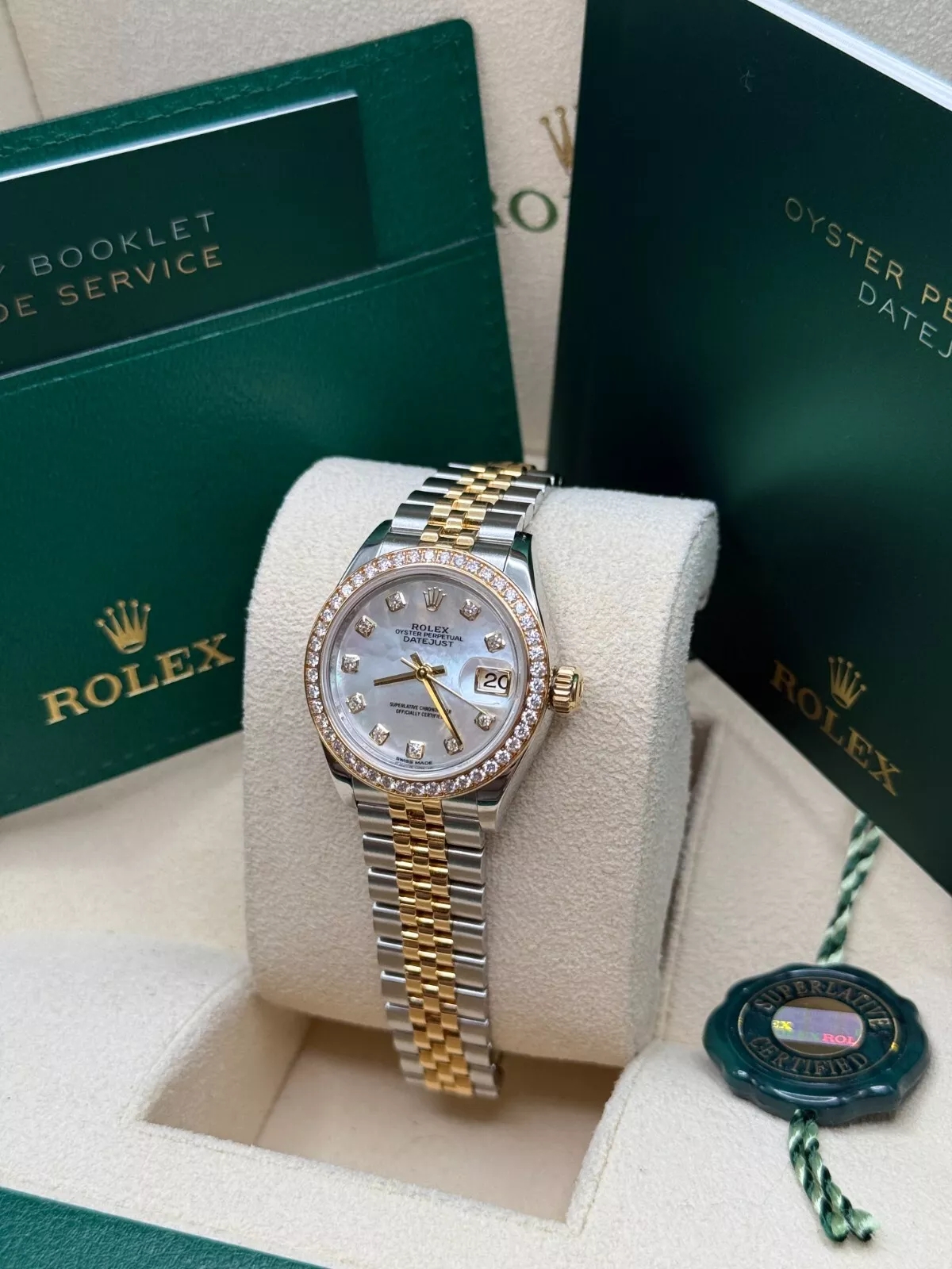 RLX Lady-Datejust 28mm 279383RBR Mother-of-Pearl Dial Yellow Rolesor Oyster Bracelet