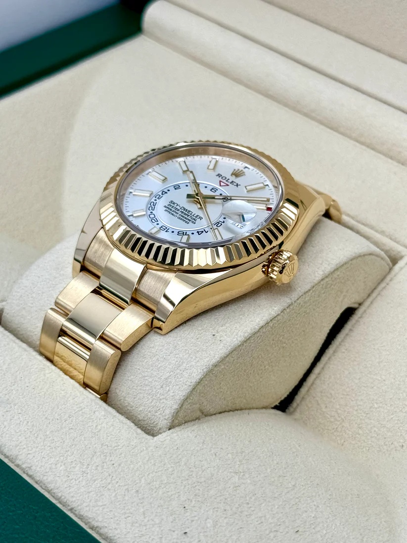 RLX  Sky-Dweller 42mm 336938-0003/0006 Yellow Gold White Dial Jubilee