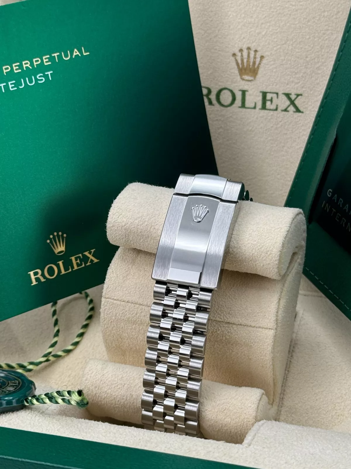 RLX  Datejust 36mm 126234 Olive Green Palm Motif Diamond Dial Jubilee Stainless Steel Watch