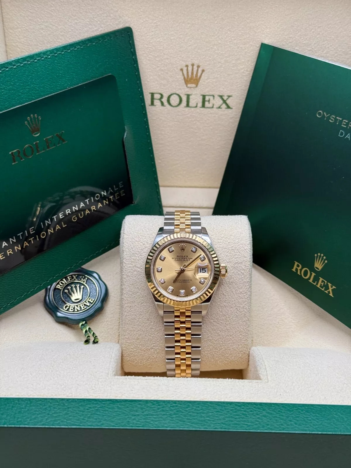 RLX Lady-Datejust 28mm 279173 Champagne Diamond Dial Oyster Bracelet