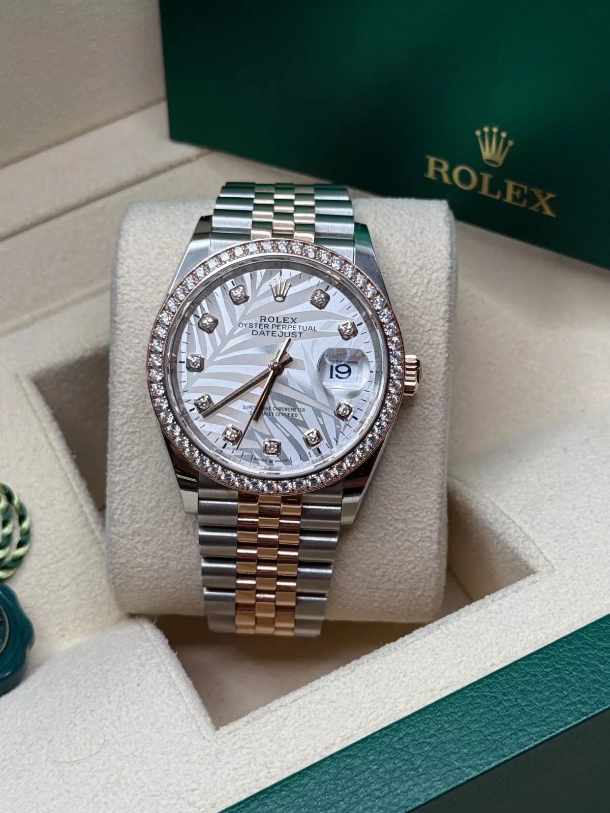RLX  Datejust 36mm 126281 Silver Palm Motif Diamond Dial Oyster Bracelet
