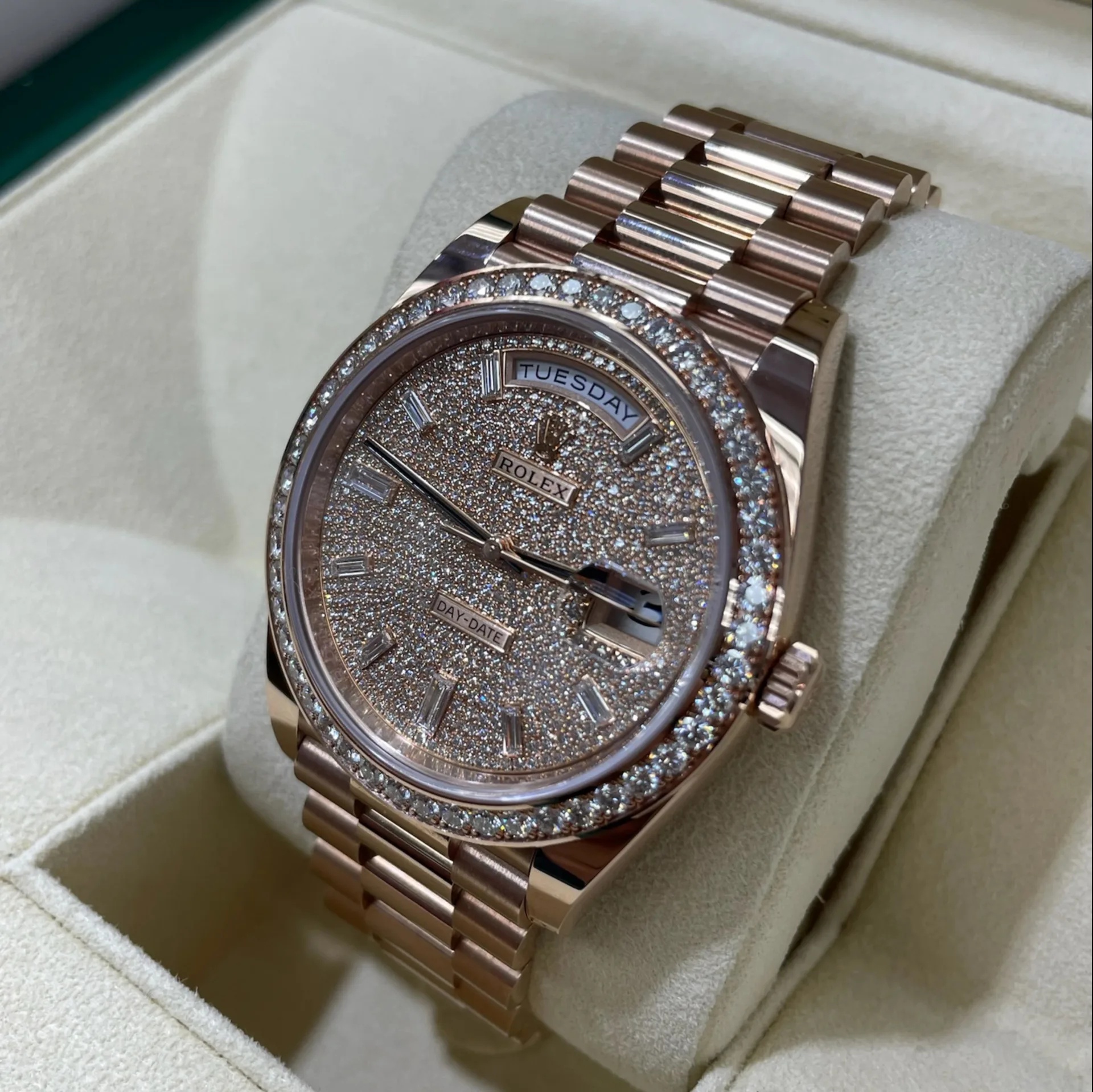RLX  Day-Date 40mm Diamonds Paved Dial 228345rbr-0002