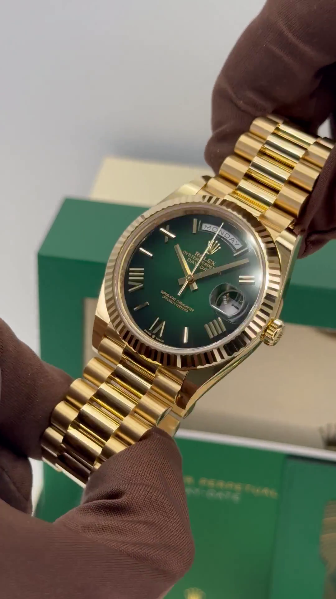 RLX  Yellow Gold President Day Date 40mm Green Roman Ombre Dial - 228238