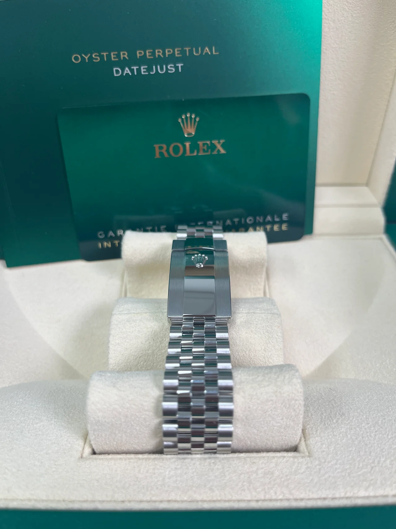 RLX  Datejust 36mm 126284 Aubergine Dial Jubilee Bracelet