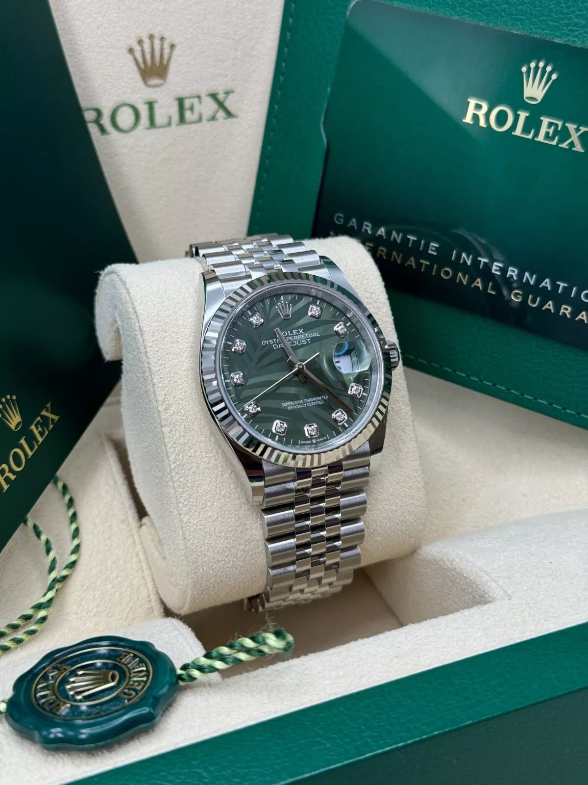 RLX  Datejust 36mm 126234 Olive Green Palm Motif Diamond Dial Jubilee Stainless Steel Watch