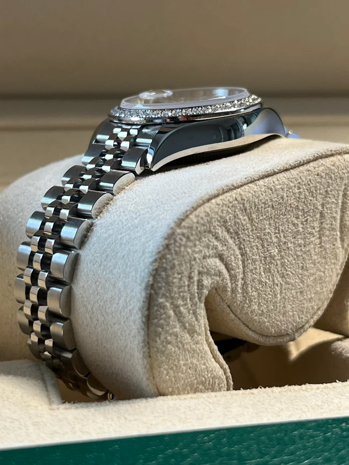 RLX Lady-Datejust 28mm 279384RBR White Mother-of-Pearl Dial Oyster Bracelet