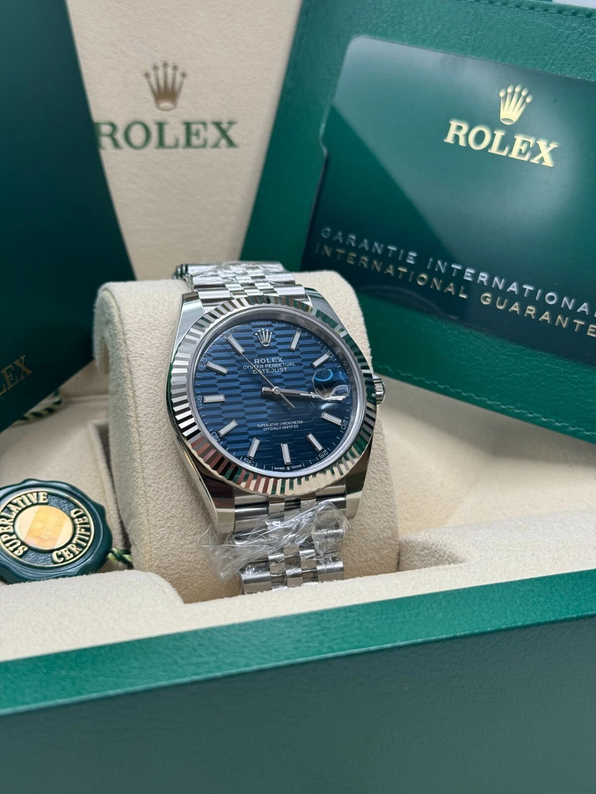 RLX  Datejust 41mm Blue Fluted Motif Index Dial Jubilee Bracelet Watch - 126334