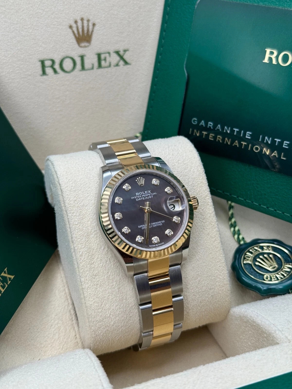 RLX Datejust m278273-0023/0024 31mm Black Mother-of-Pearl Dial Stainless Steel and Yellow Gold Oyster Watch
