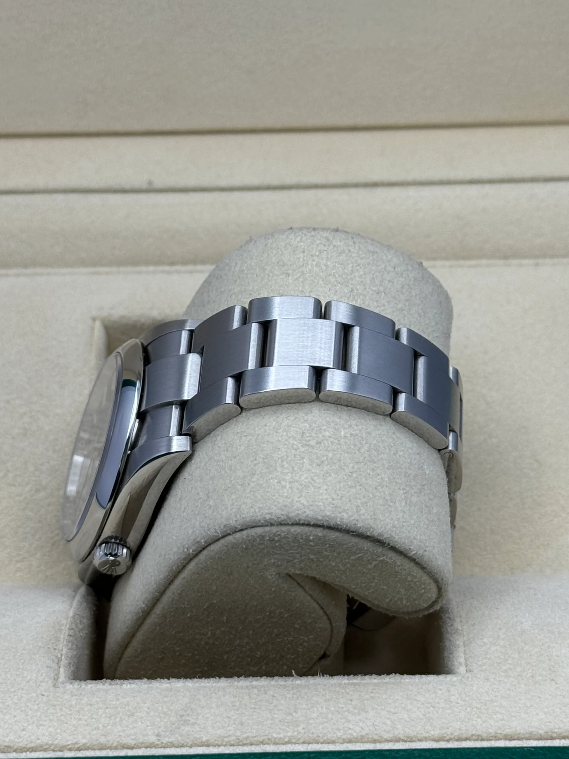 RLX Oyster Perpetual 34mm 124200 Black Dial Oyster Stainless Steel Bracelet Watch