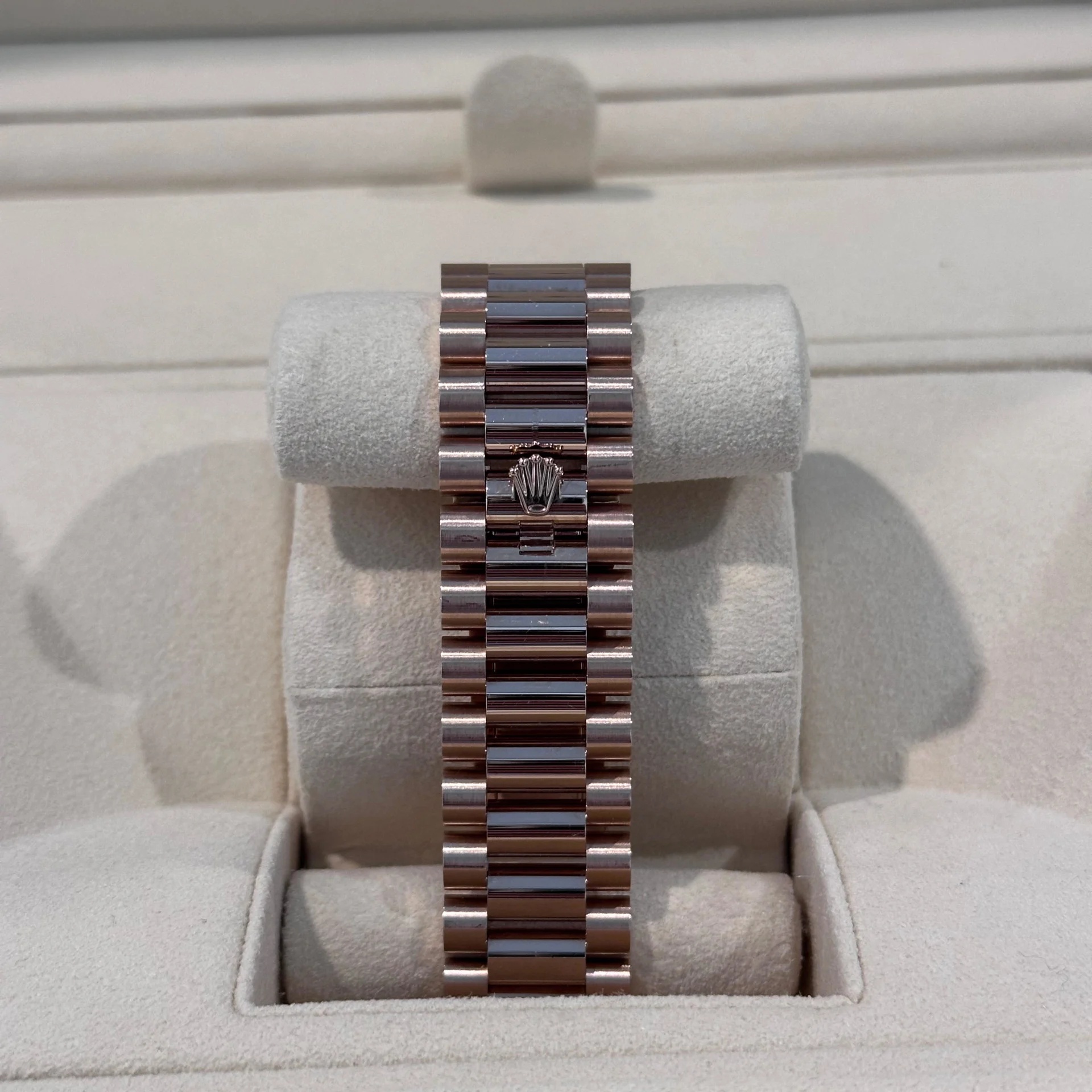 RLX  Day-Date 40mm Diamonds Paved Dial 228345rbr-0002