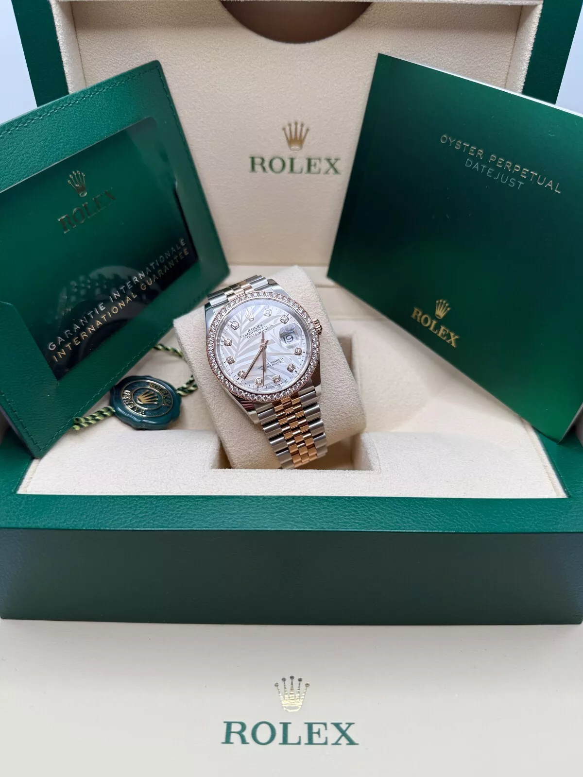 RLX  Datejust 36mm 126281 Silver Palm Motif Diamond Dial Oyster Bracelet