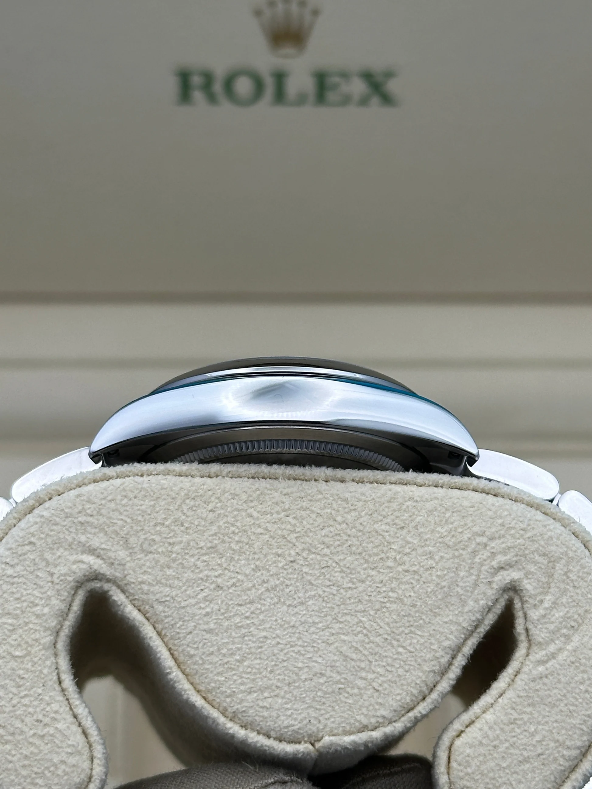 RLX Oyster Perpetual 34mm 124200  Blue Dial Oyster Stainless Steel Bracelet