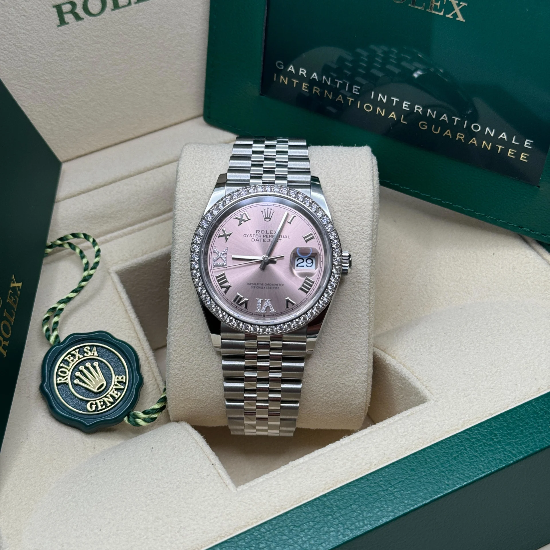 RLX  Datejust 36mm 126284 Pink Dial Jubilee Bracelet