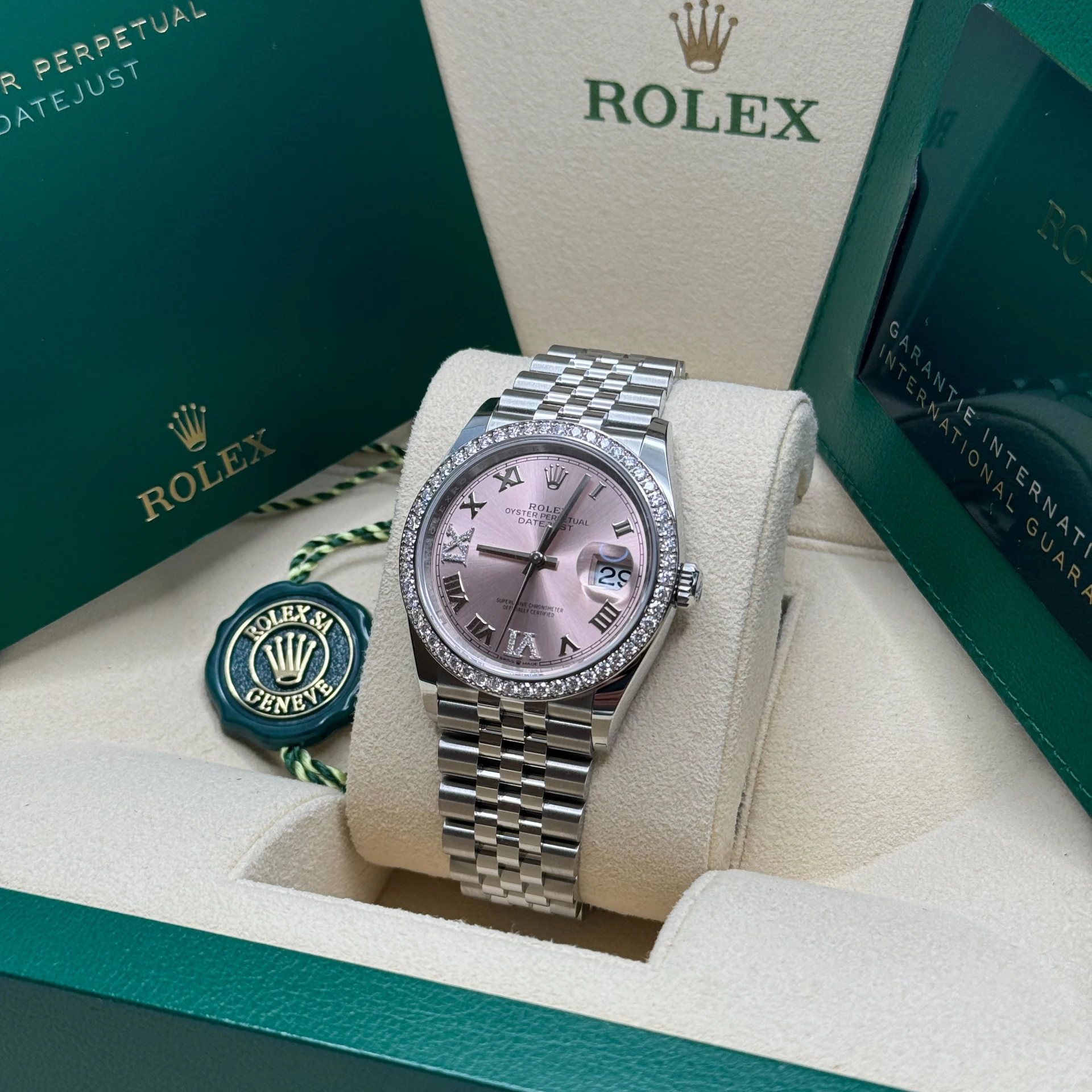 RLX  Datejust 36mm 126284 Pink Dial Jubilee Bracelet