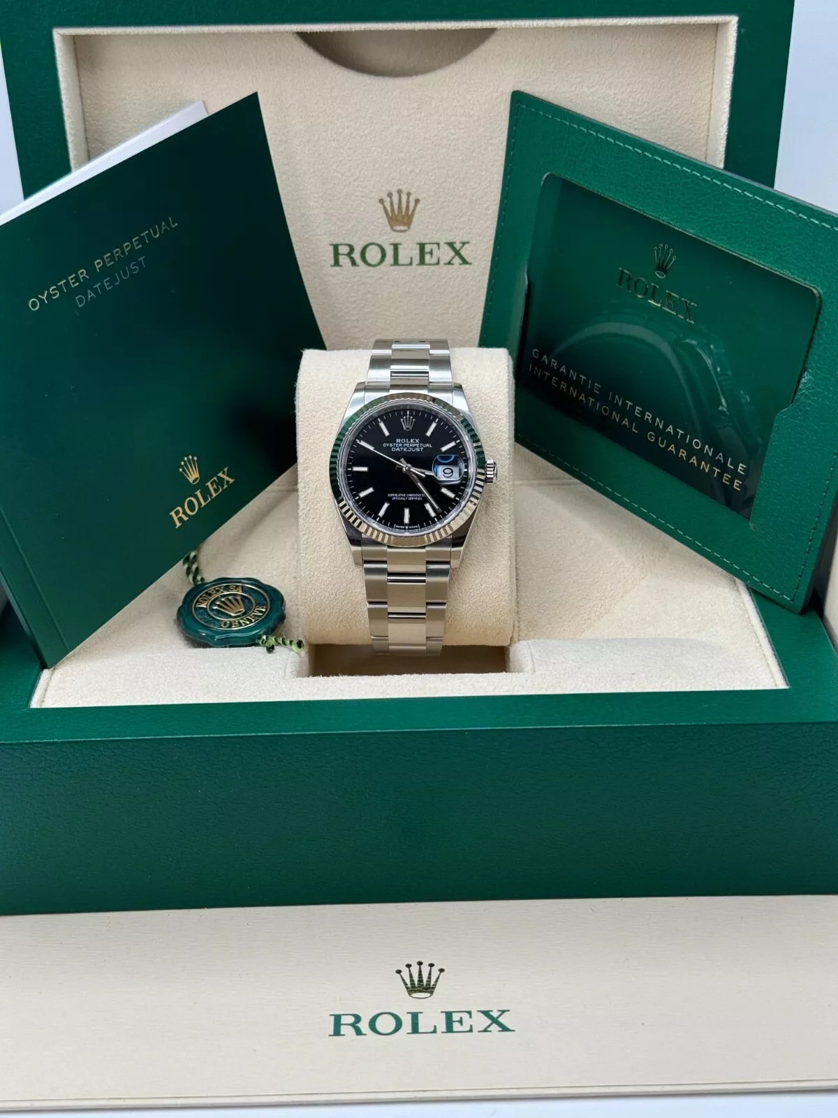 RLX  Datejust 36mm 126234 Black Index Jubilee Stainless Steel Mens Watch