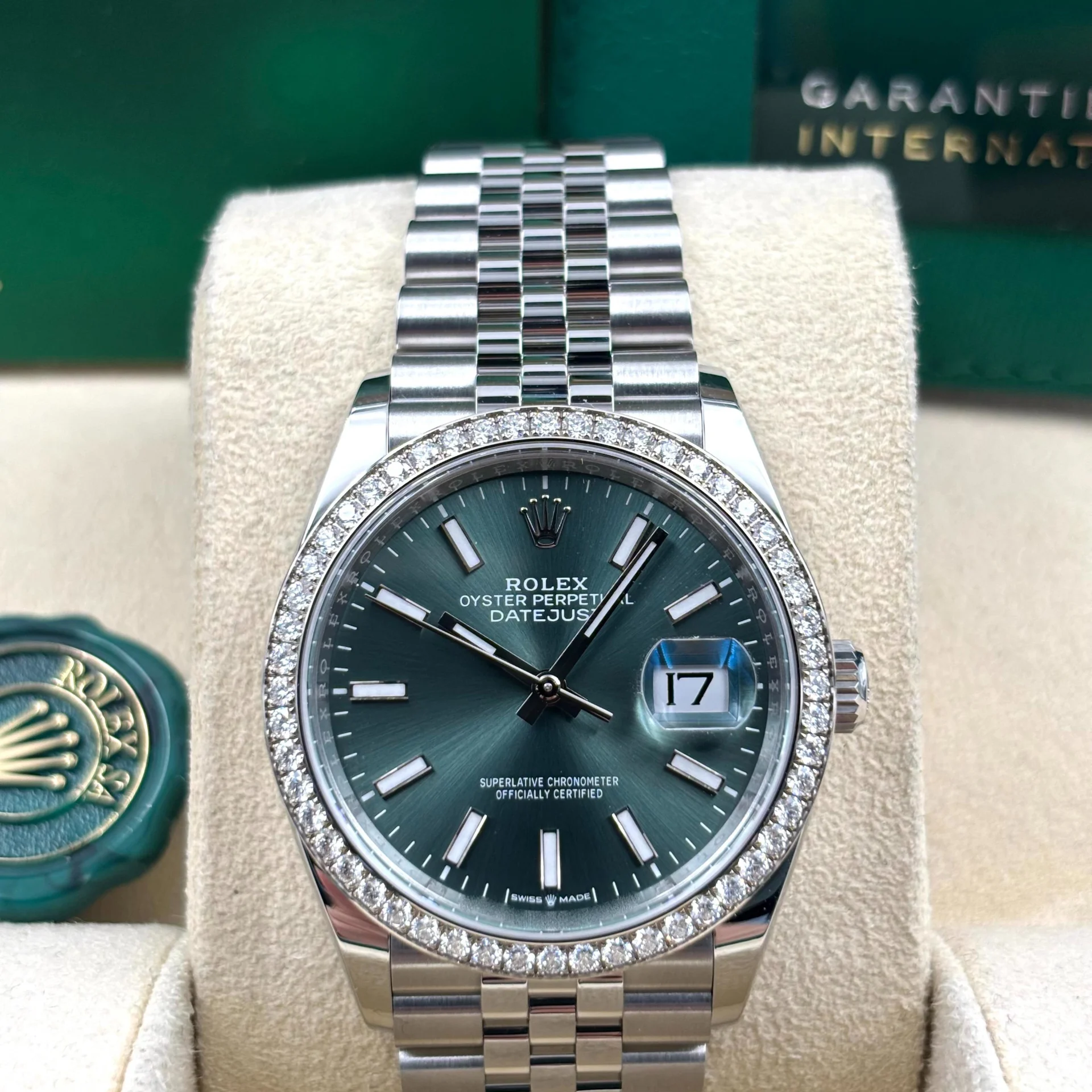 RLX  Datejust 36mm 126284 Green Dial Jubilee Bracelet