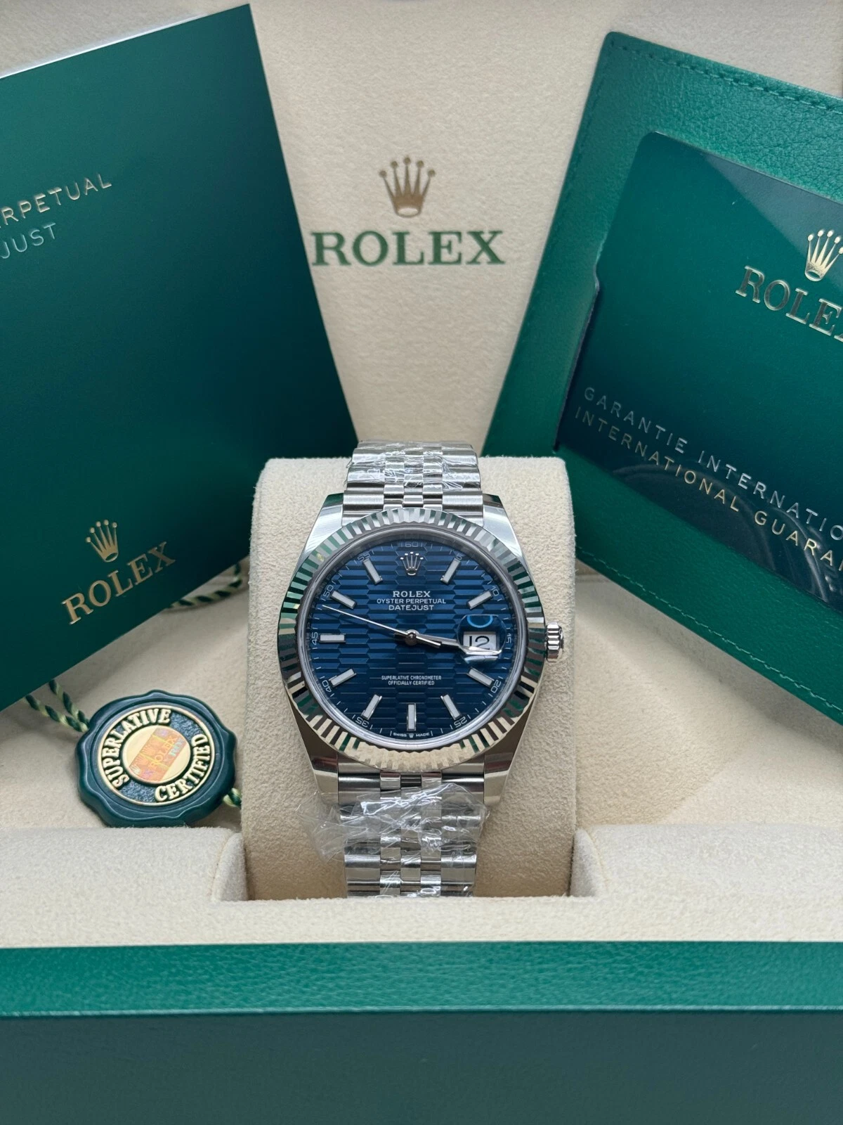 RLX  Datejust 41mm Blue Fluted Motif Index Dial Jubilee Bracelet Watch - 126334