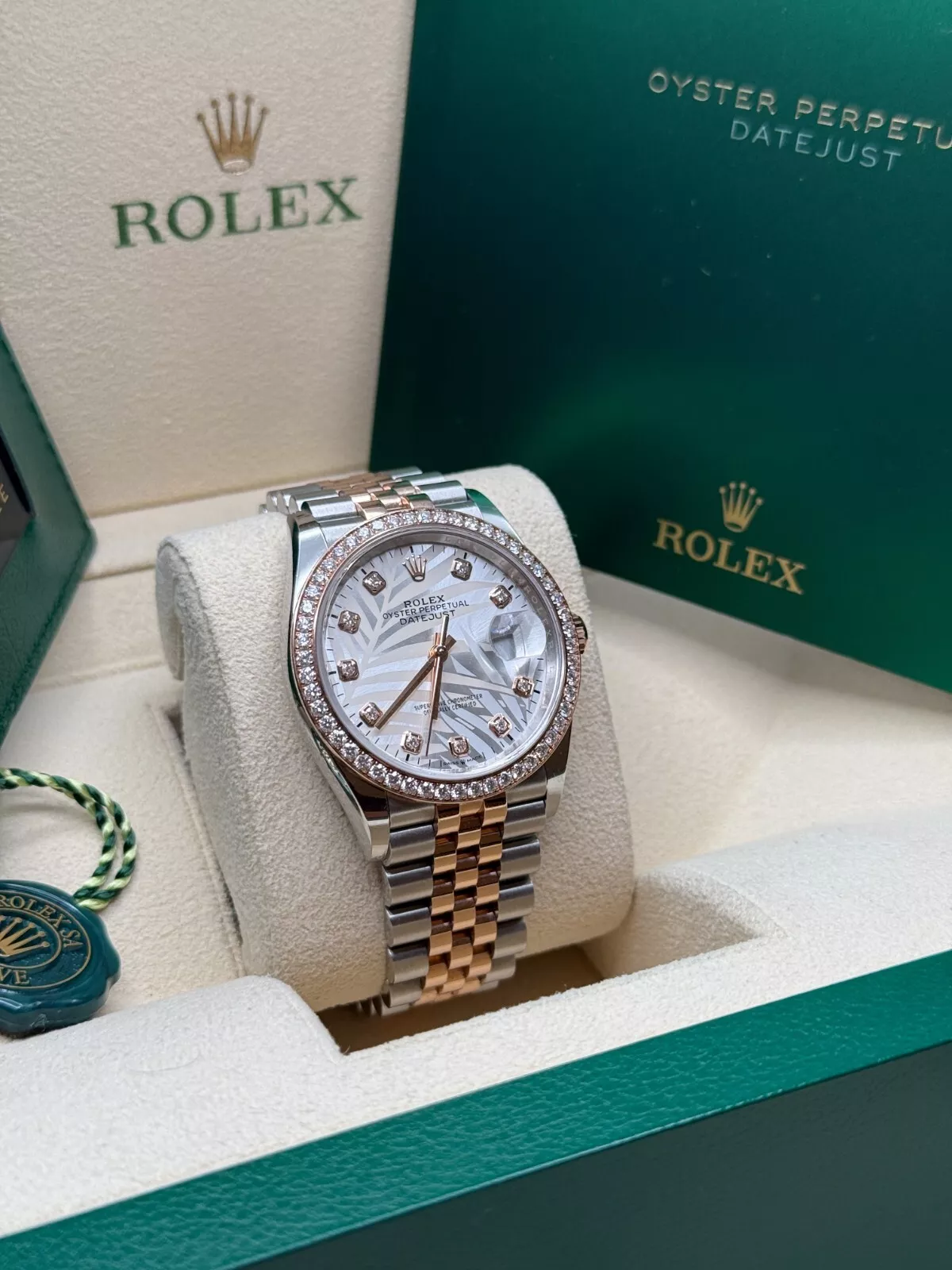 RLX  Datejust 36mm 126281 Silver Palm Motif Diamond Dial Oyster Bracelet