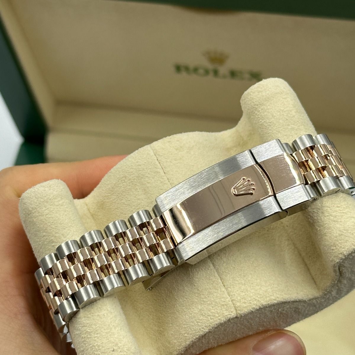 RLX  Datejust 36mm 126281 Silver Palm Index Dial Jubilee Bracelet