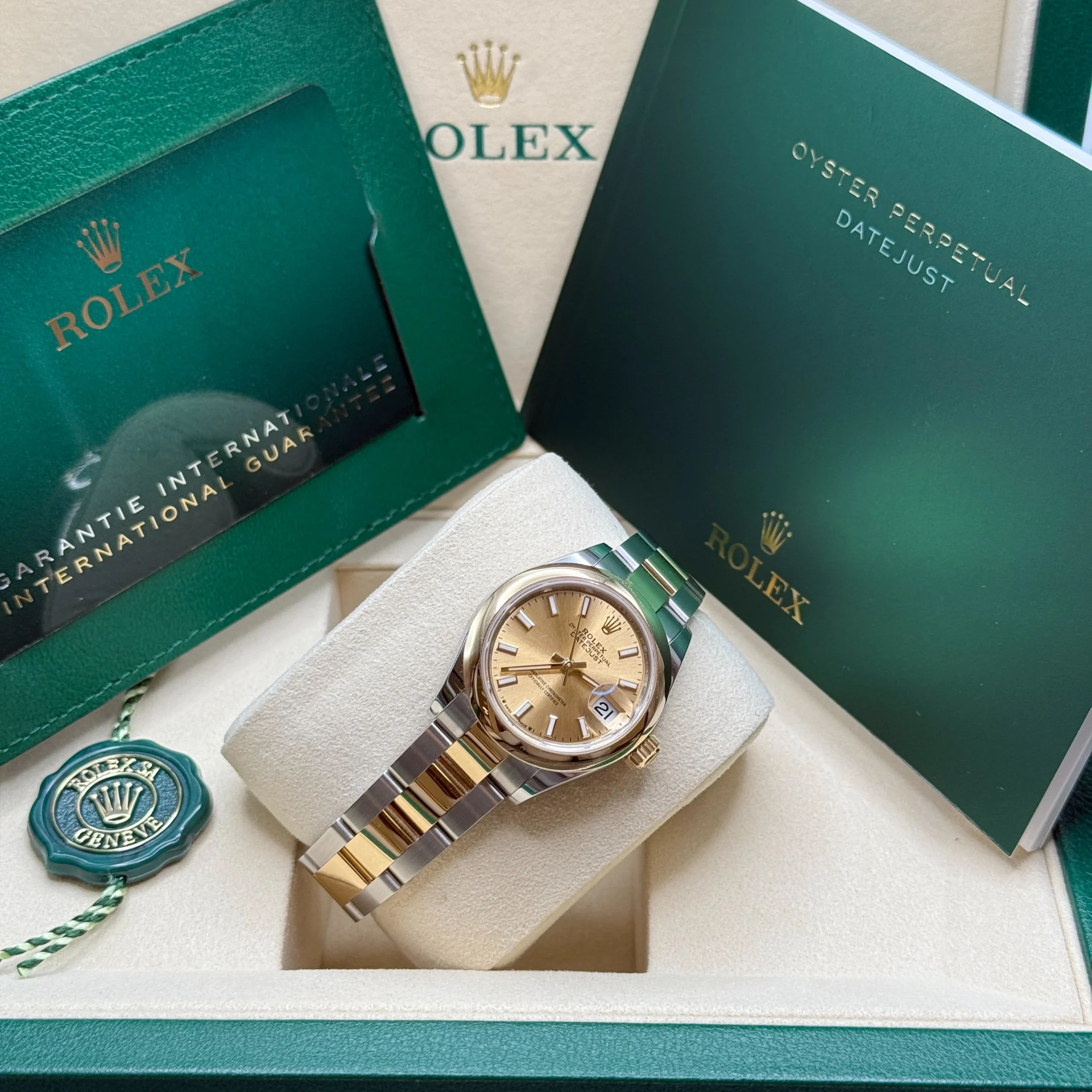 RLX Lady-Datejust 28mm  279163 Champagne Dial Oyster Bracelet