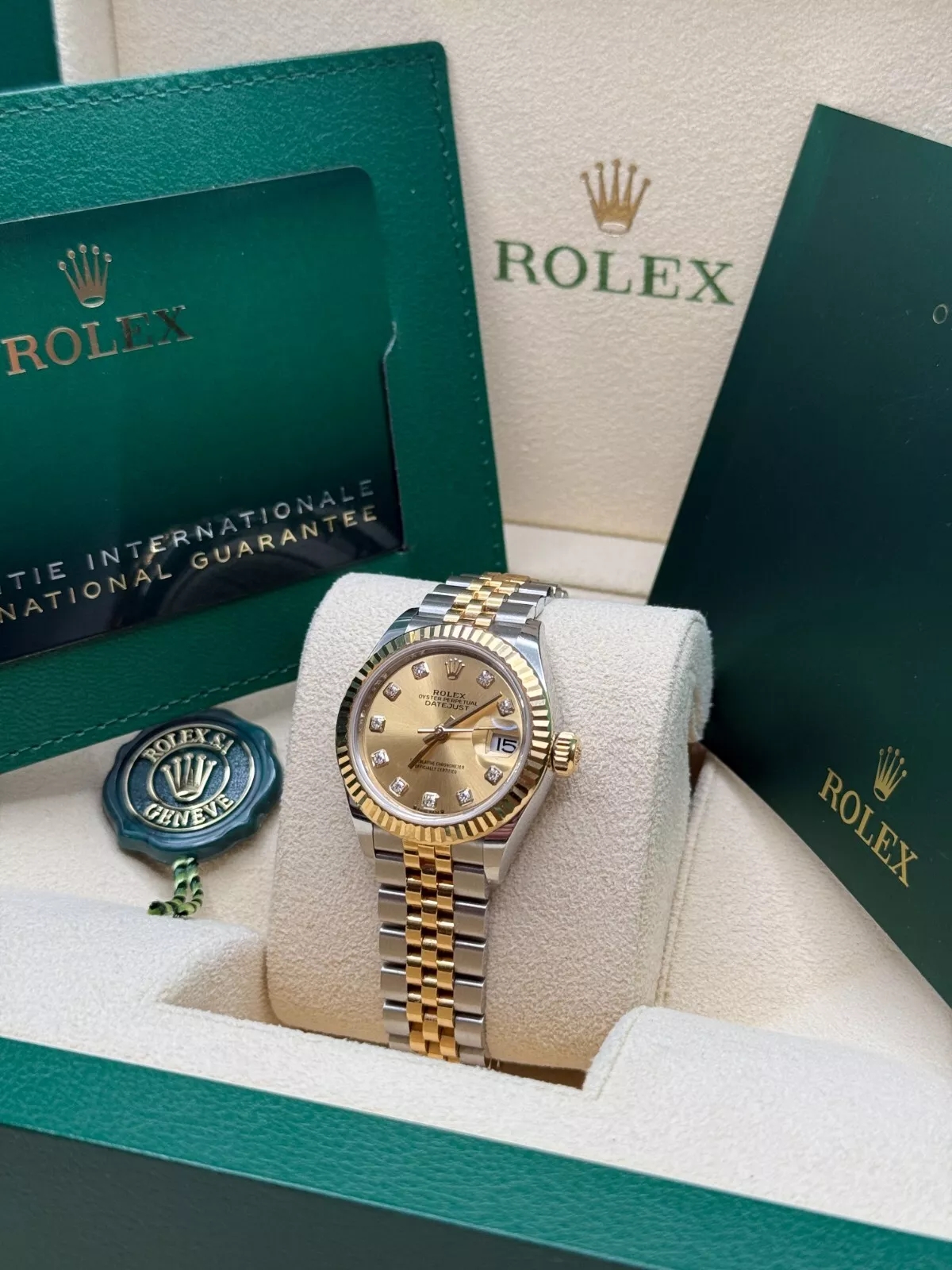RLX Lady-Datejust 28mm 279173 Champagne Diamond Dial Oyster Bracelet