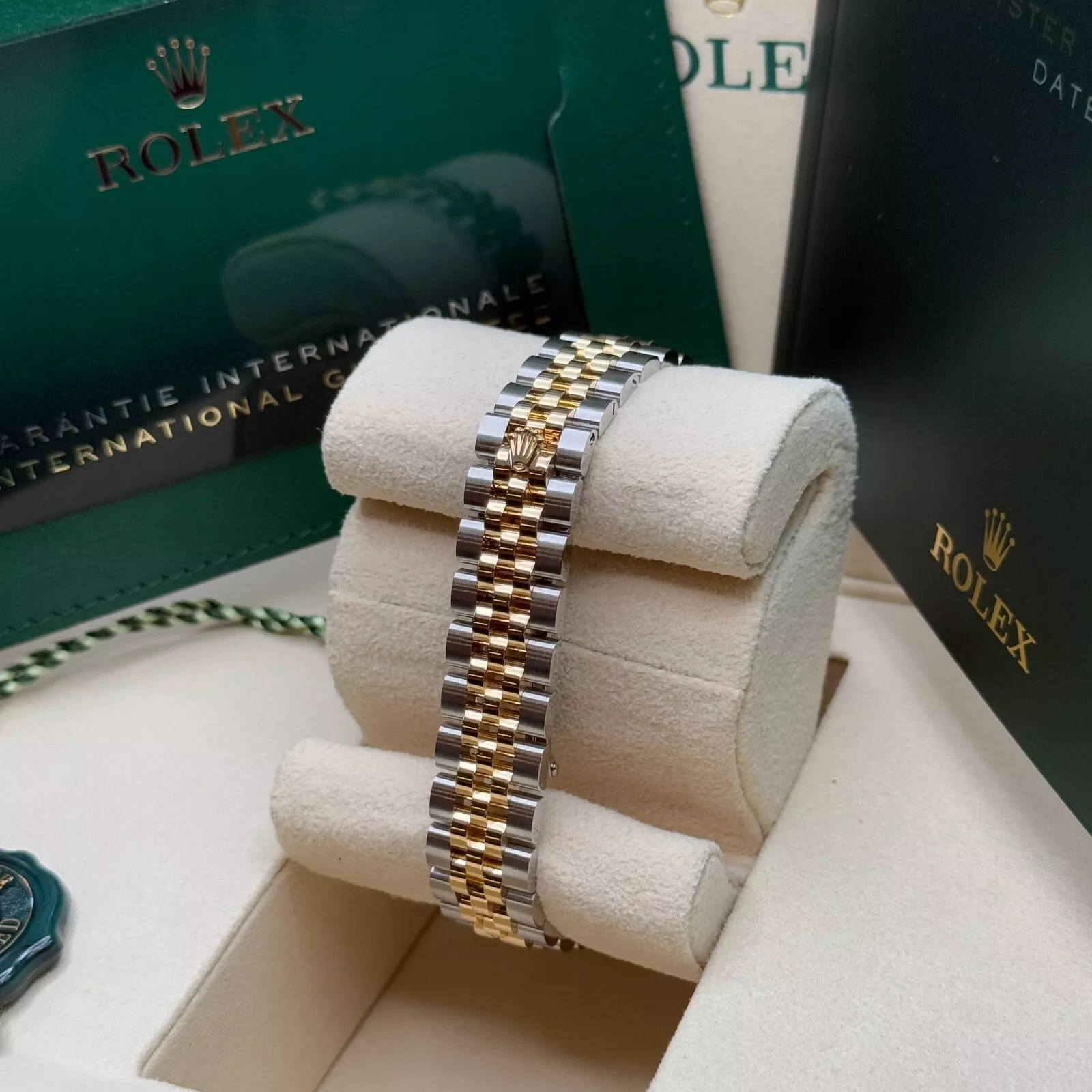 RLX Lady-Datejust 28mm 279173 Mother of Pearl Diamond Dial Oyster Bracelet