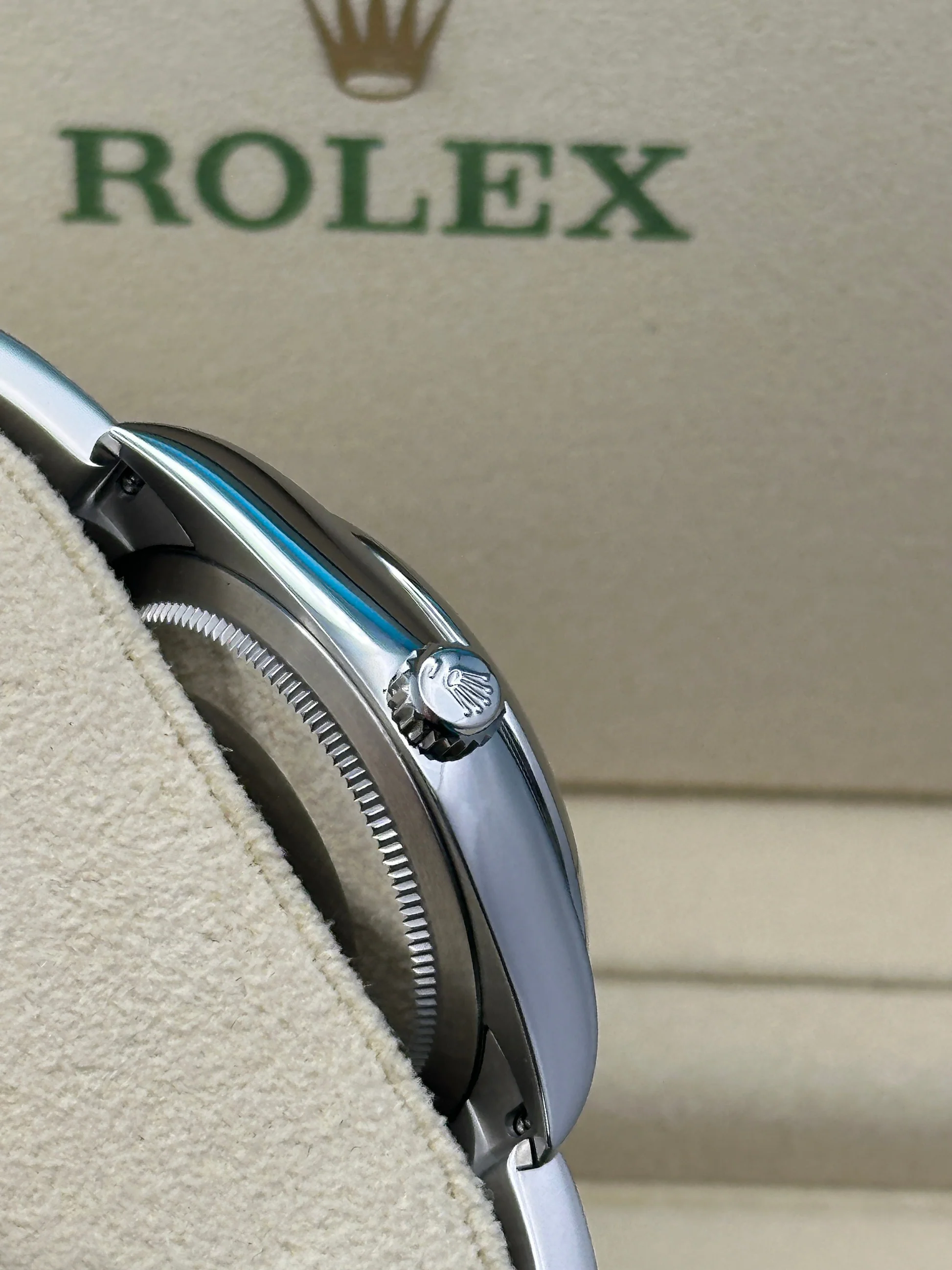 RLX Oyster Perpetual 34mm 124200-0009 Pink Dial Oyster Stainless Steel Bracelet Watch